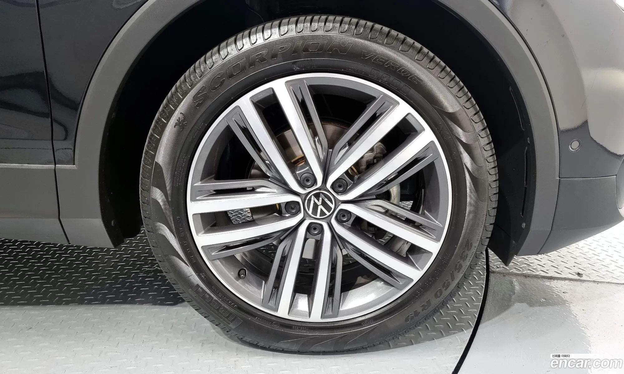Volkswagen Tiguan 2Nd Generation 20 Tdi Prestige - фотография 8020322