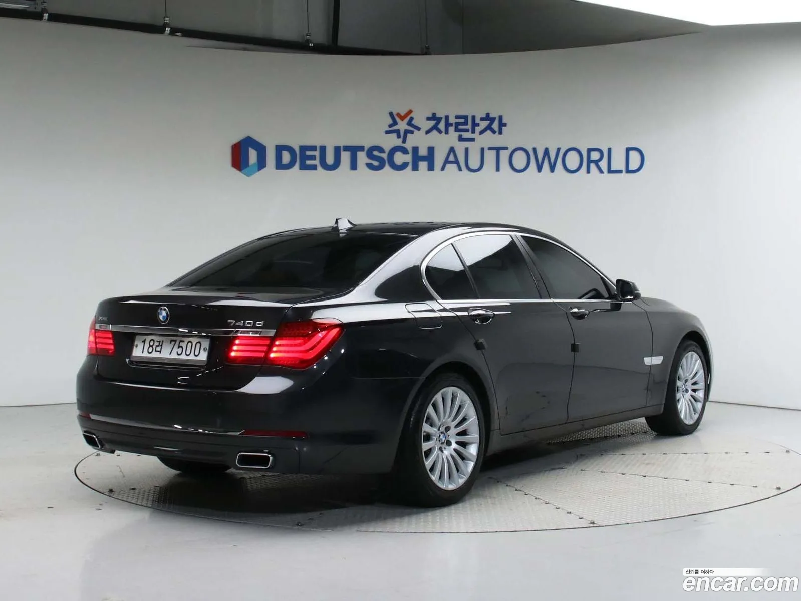 BMW 7 Series F01 740D xDrive - фотография 12480680