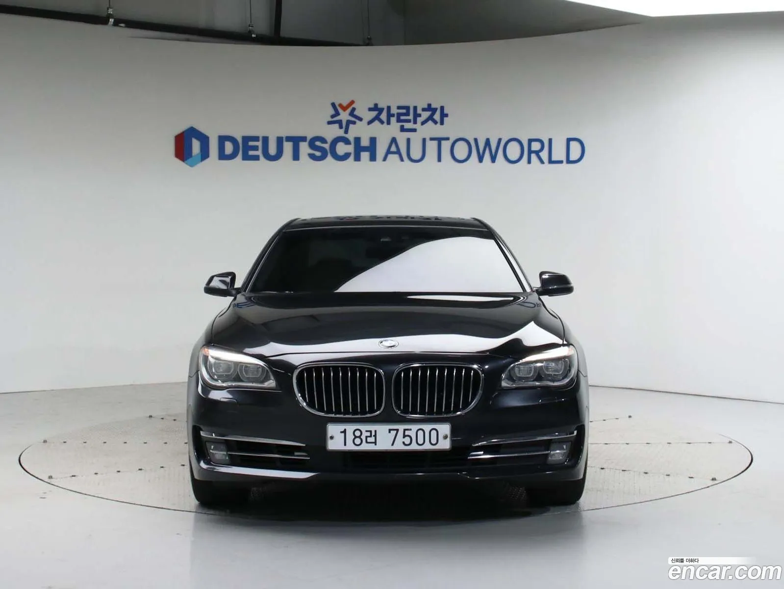 BMW 7 Series F01 740D xDrive - фотография 12480681
