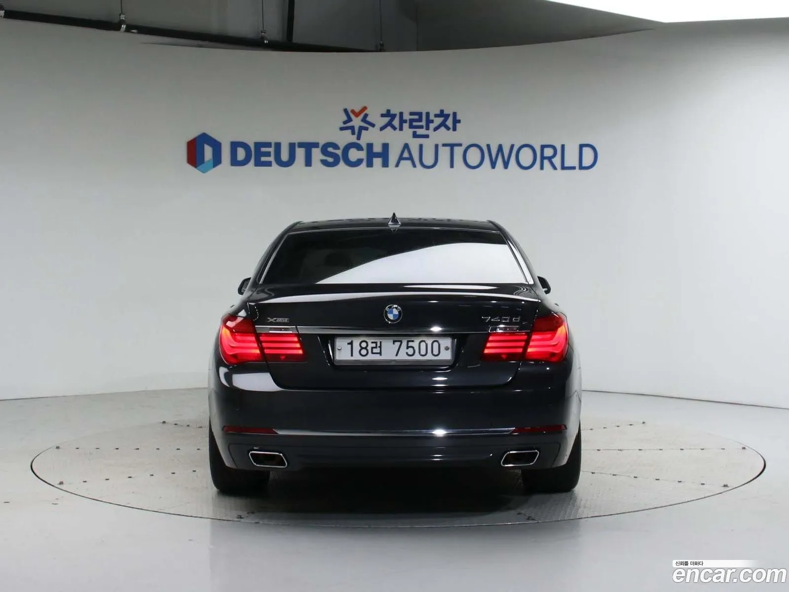 BMW 7 Series F01 740D xDrive - фотография 12480682