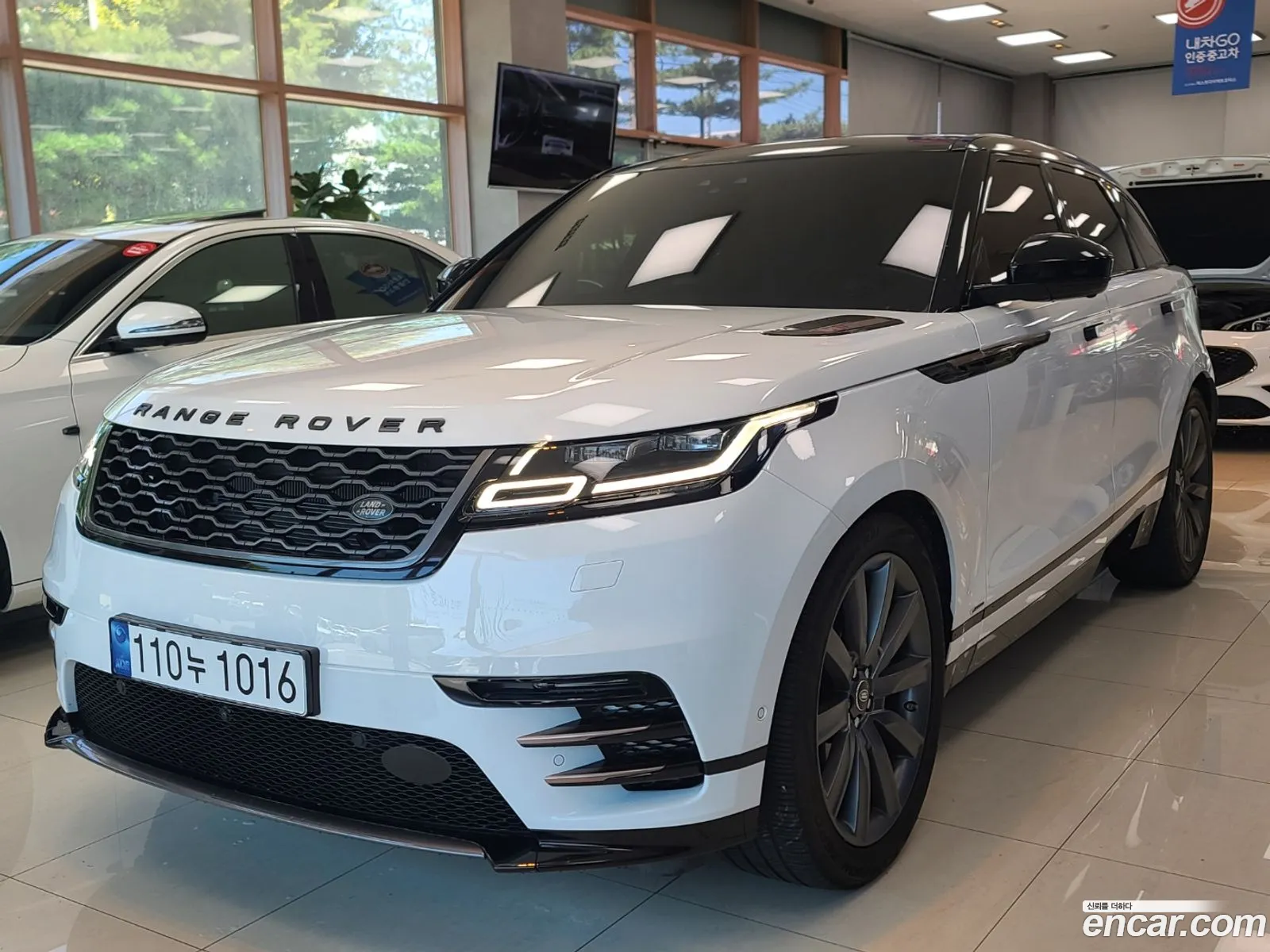 Land Rover Range Rover Velar 30 D300 R-Dynamic Hse - фотография 7014396