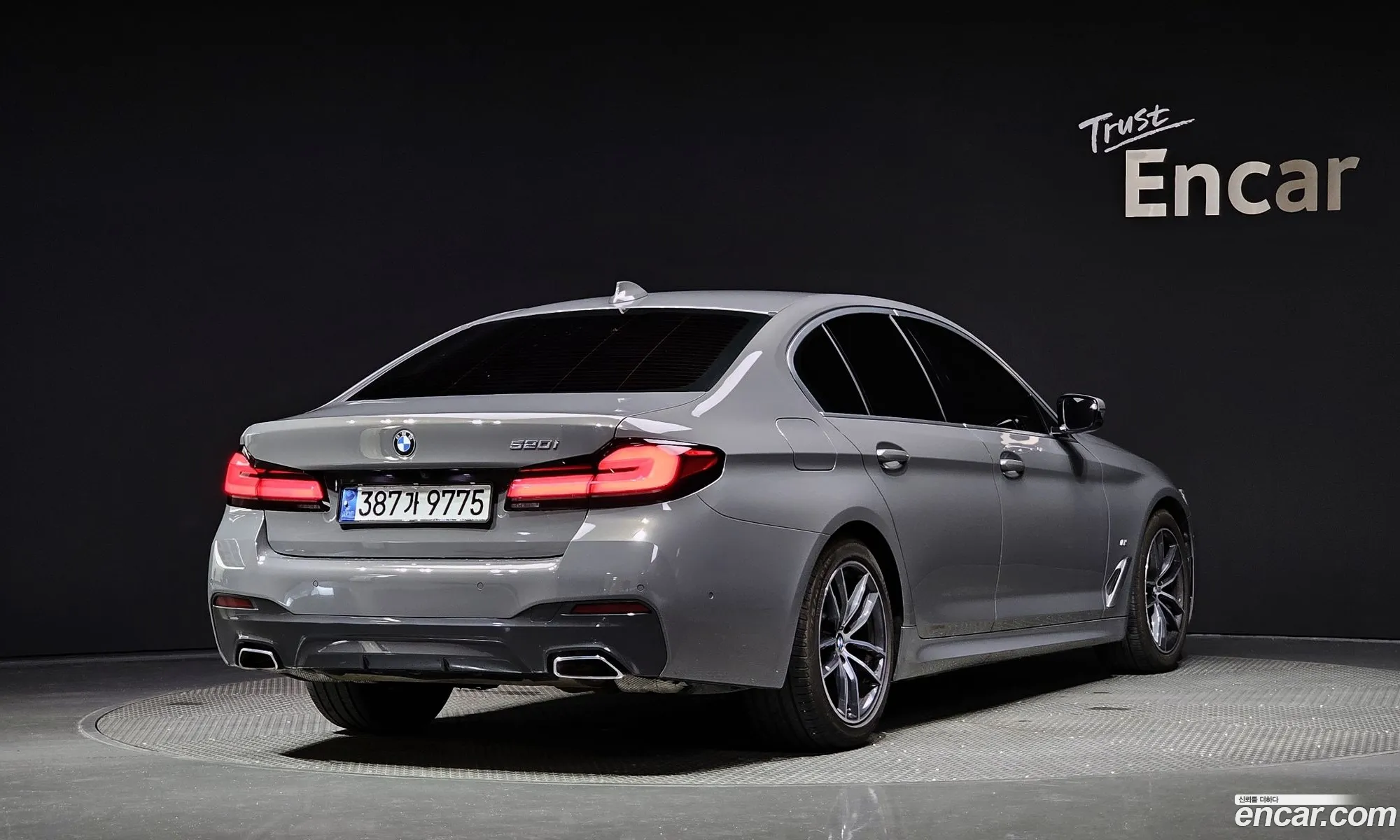BMW 5 Series G30 520I M Sports - фотография 8392360