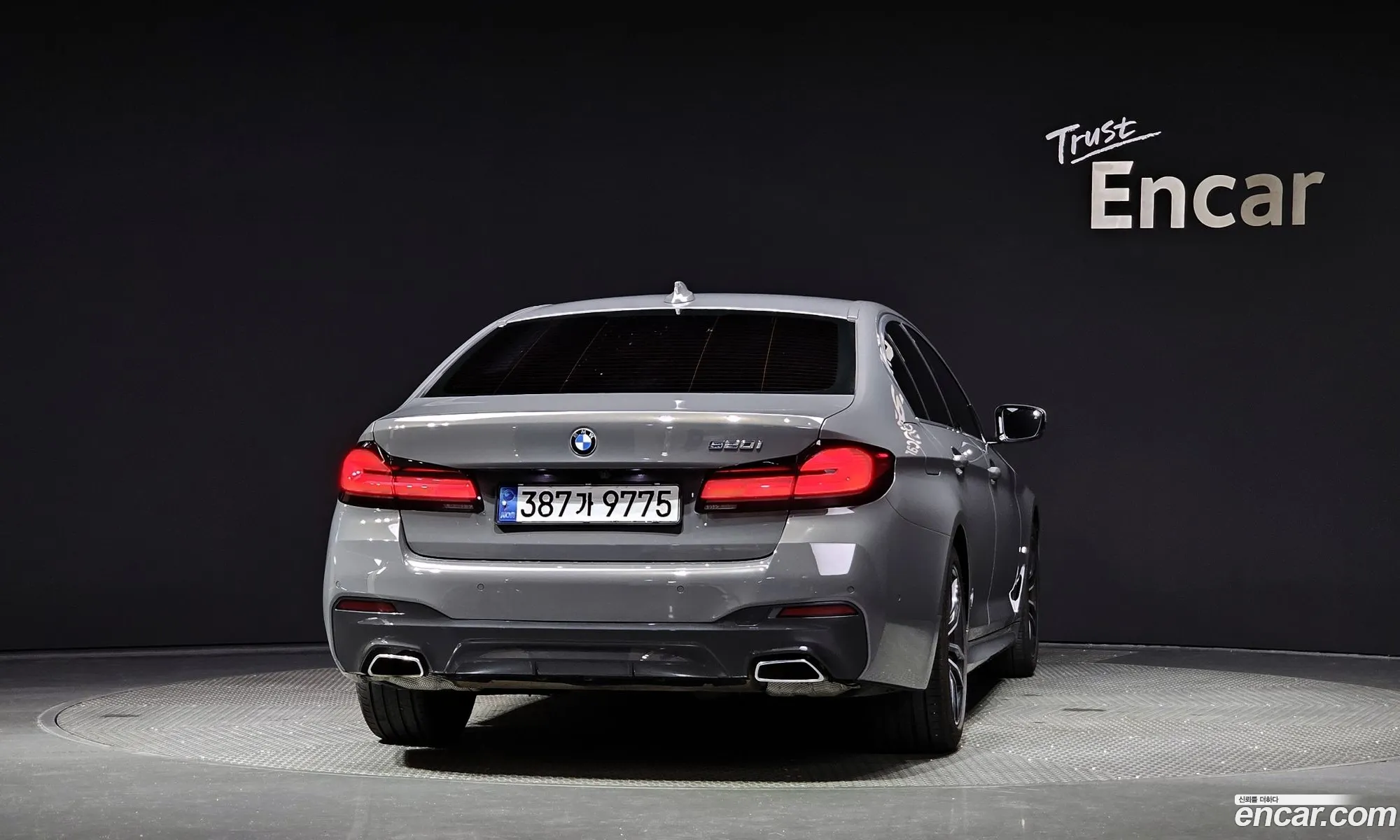 BMW 5 Series G30 520I M Sports - фотография 8392362