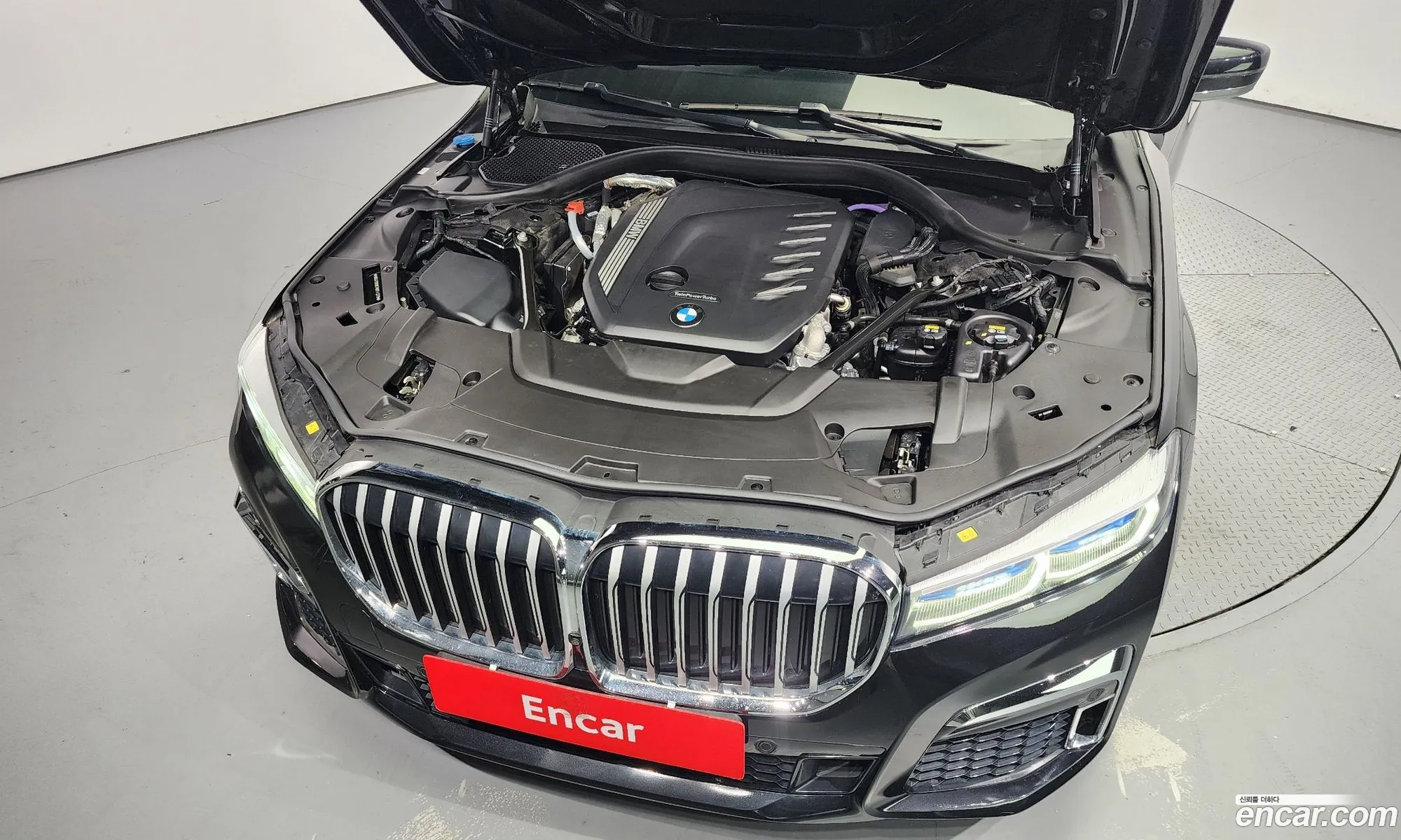 BMW 7 Series G11 730D xDrive M Sports - фотография 8392352