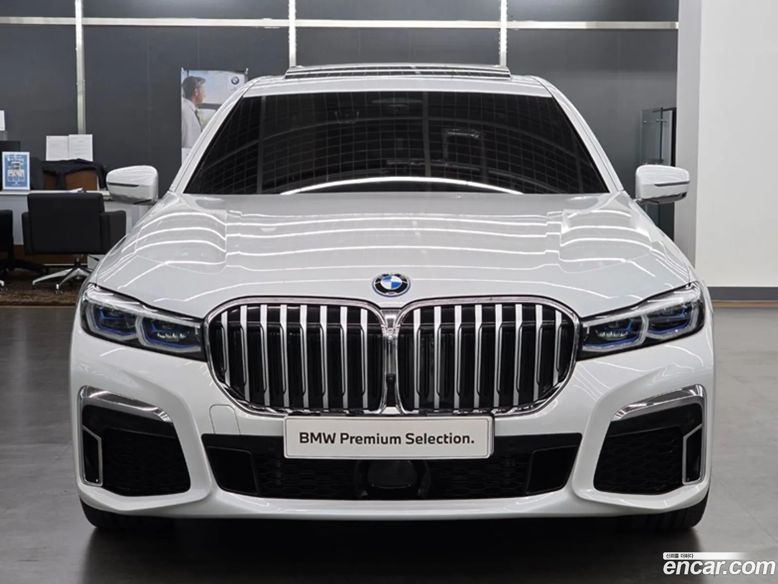 BMW 7 Series G11 745Le Iperformance M Sports - фотография 5089317