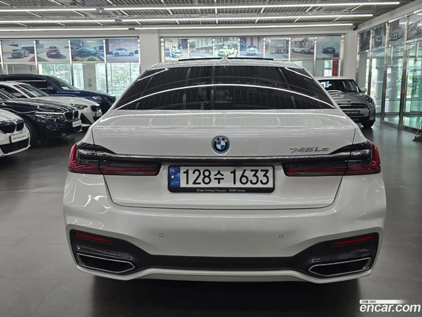 BMW 7 Series G11 745Le Iperformance M Sports - фотография 5089318