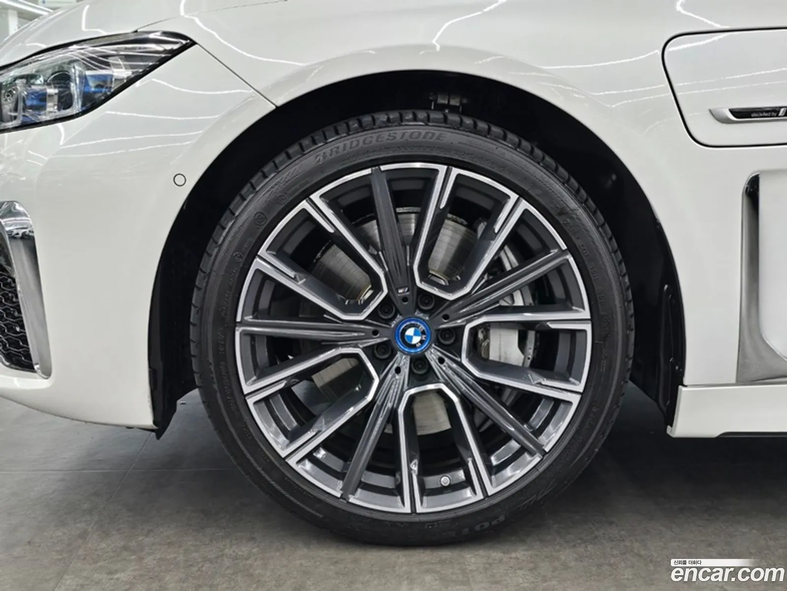 BMW 7 Series G11 745Le Iperformance M Sports - фотография 5089320