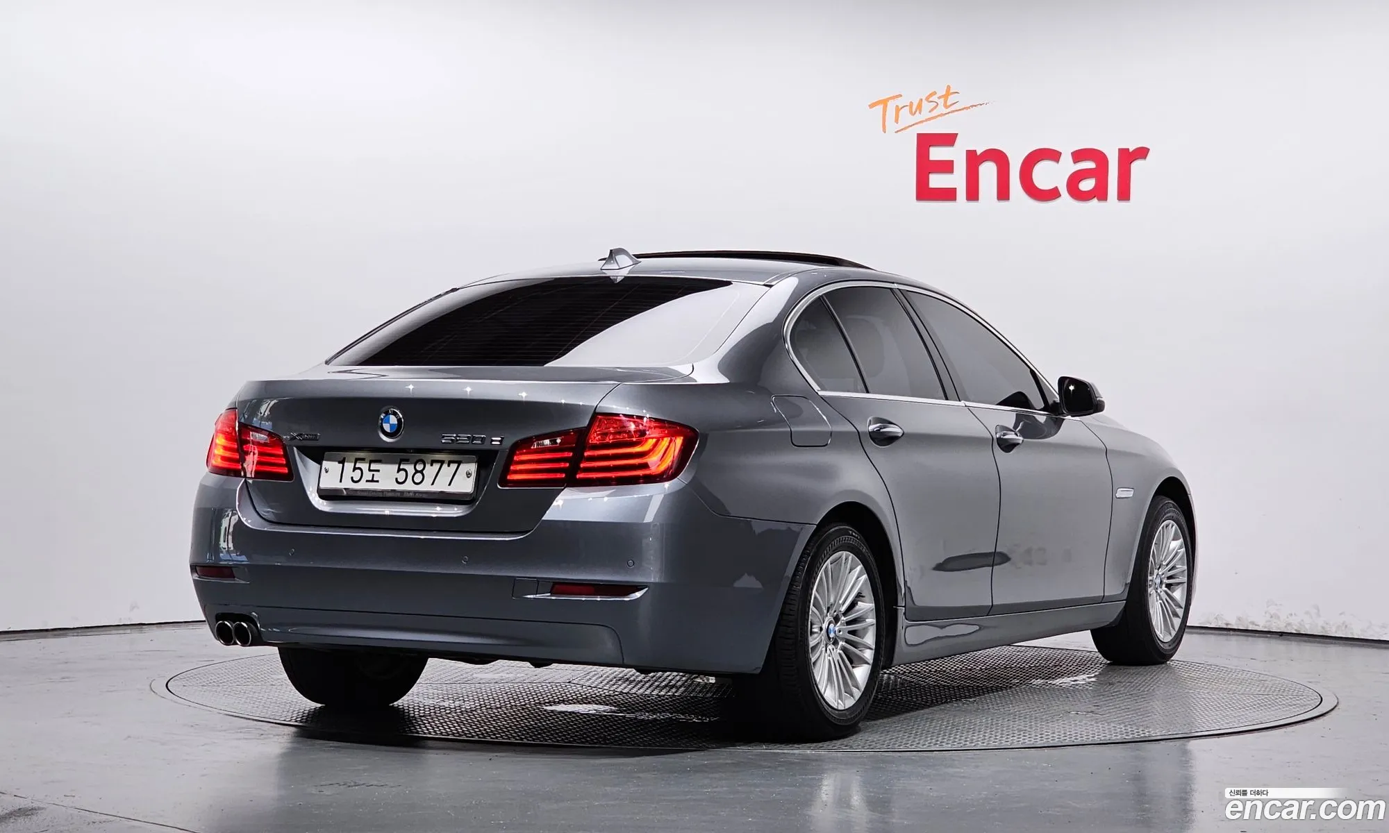 BMW 5 Series F10 520D xDrive - фотография 18542202