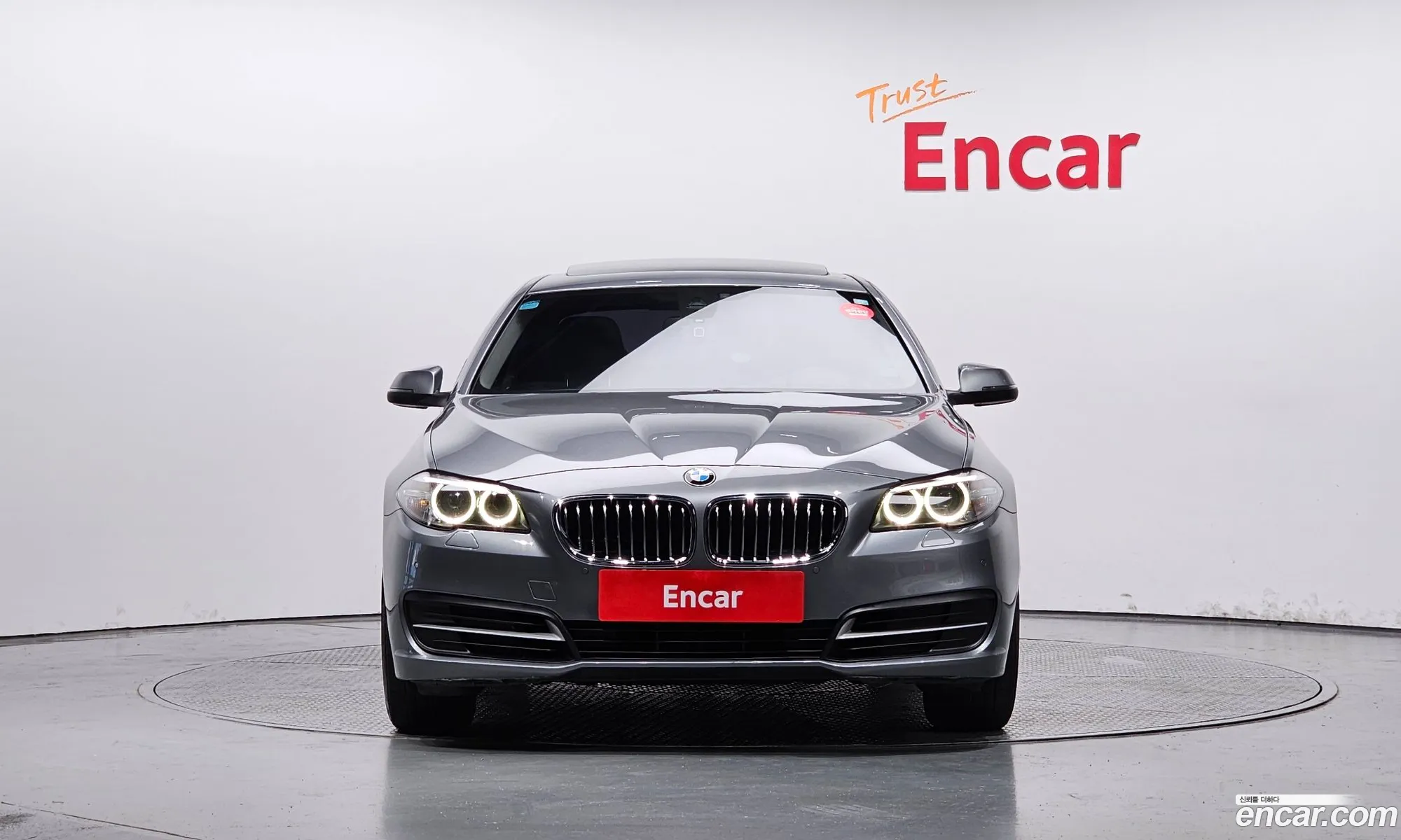BMW 5 Series F10 520D xDrive - фотография 18542203