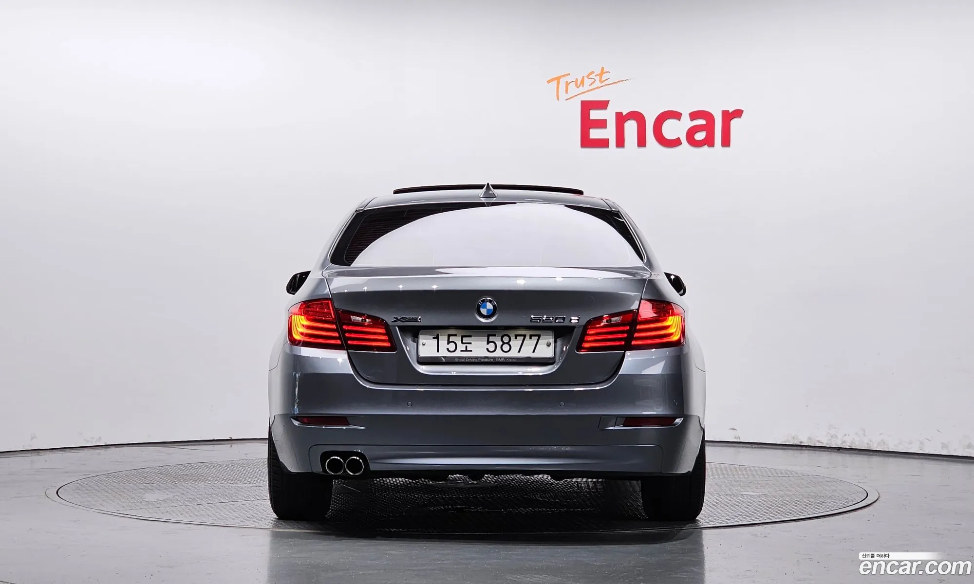 BMW 5 Series F10 520D xDrive - фотография 18542204