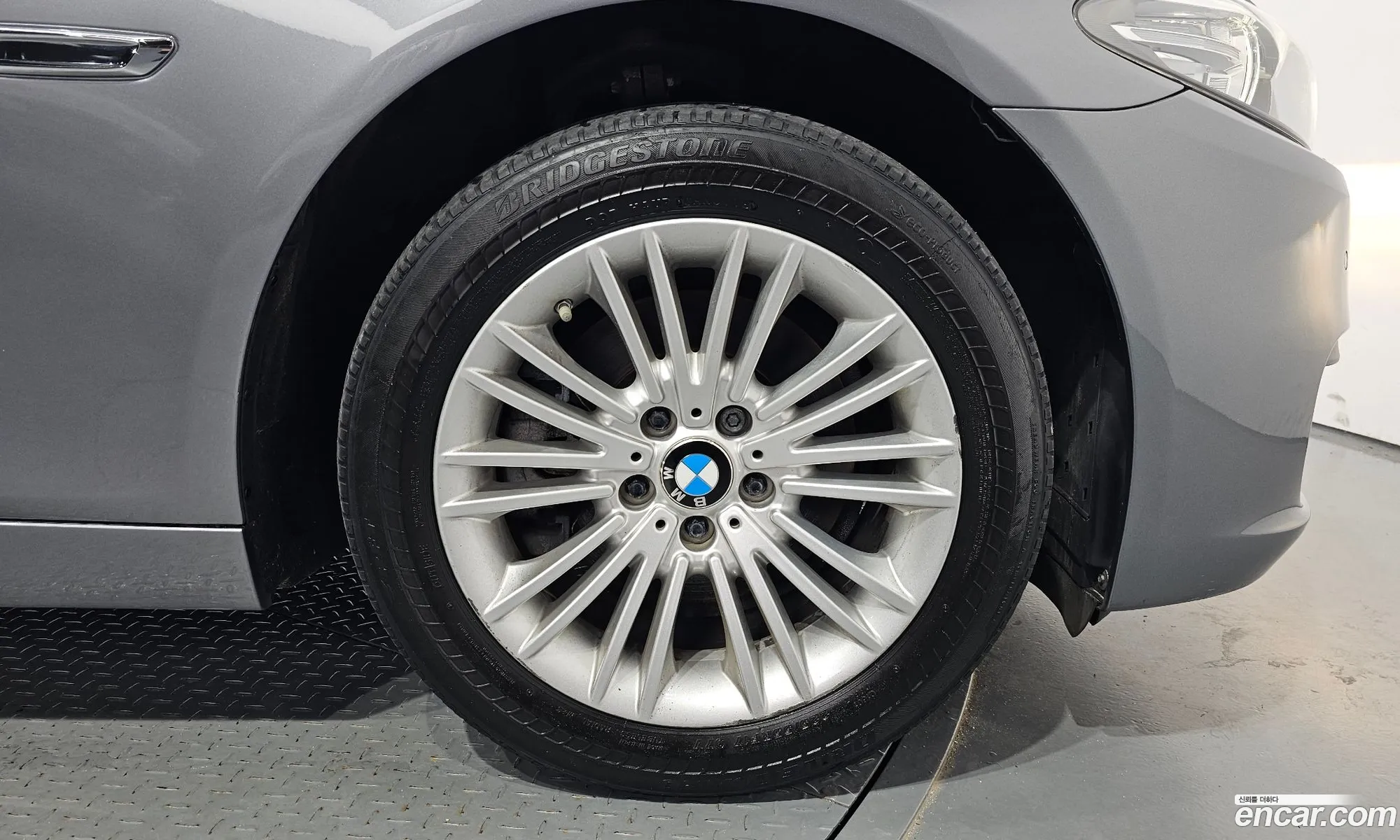 BMW 5 Series F10 520D xDrive - фотография 18542205
