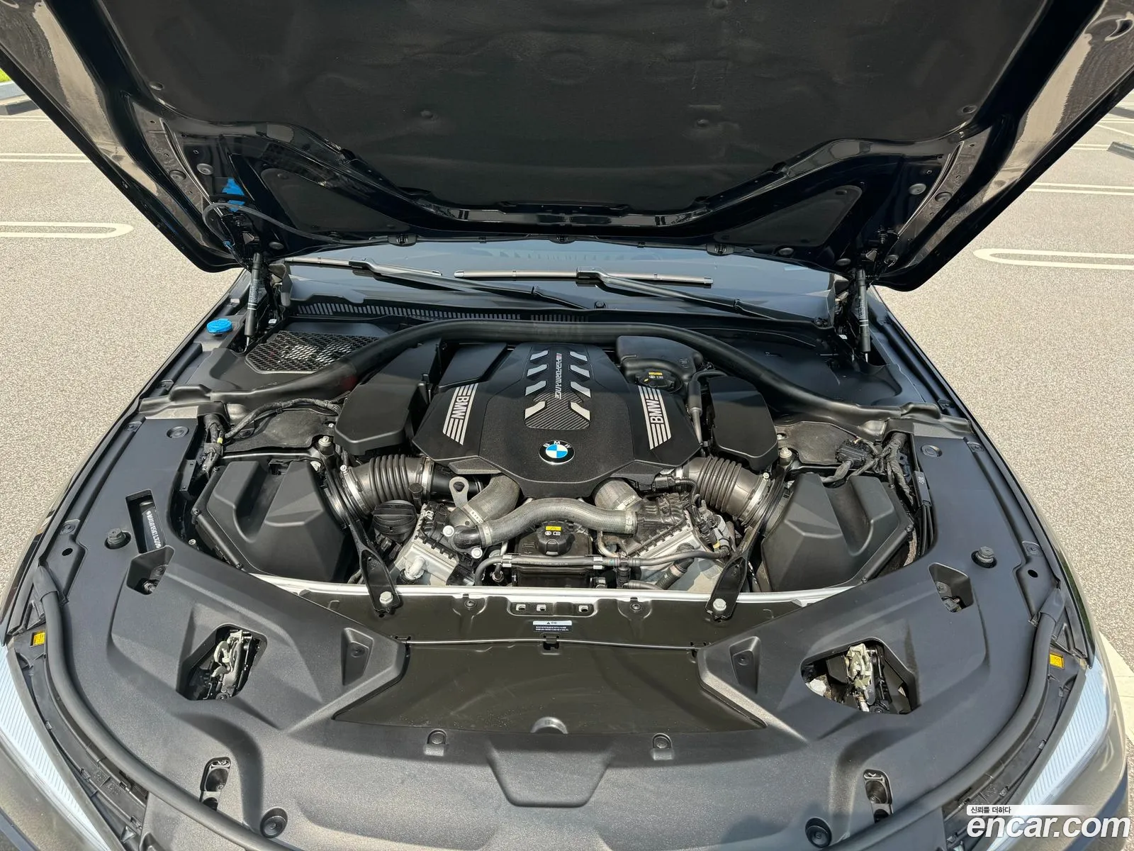 BMW 8 Series G15 M850I ​​xDrive Gran Coupe - фотография 12523366