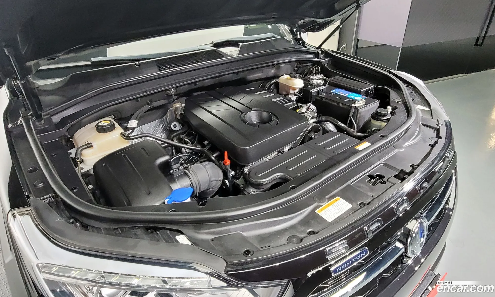 Kg Mobility Ssangyong Rexton Sports Diesel 22 4Wd Adventure - фотография 7973382