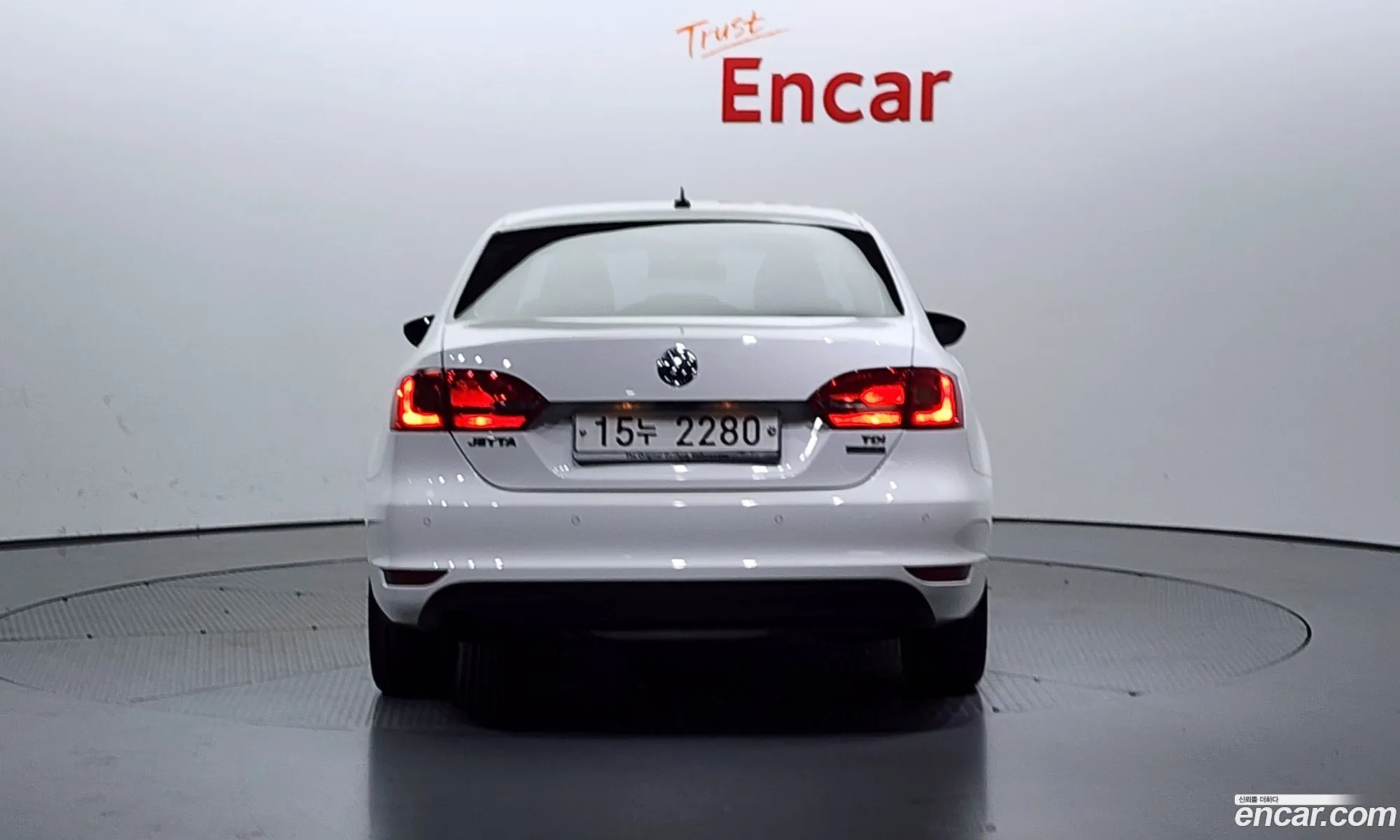 Volkswagen New Jetta 16 Tdi Bluemotion 6Th Generation - фотография 12481200