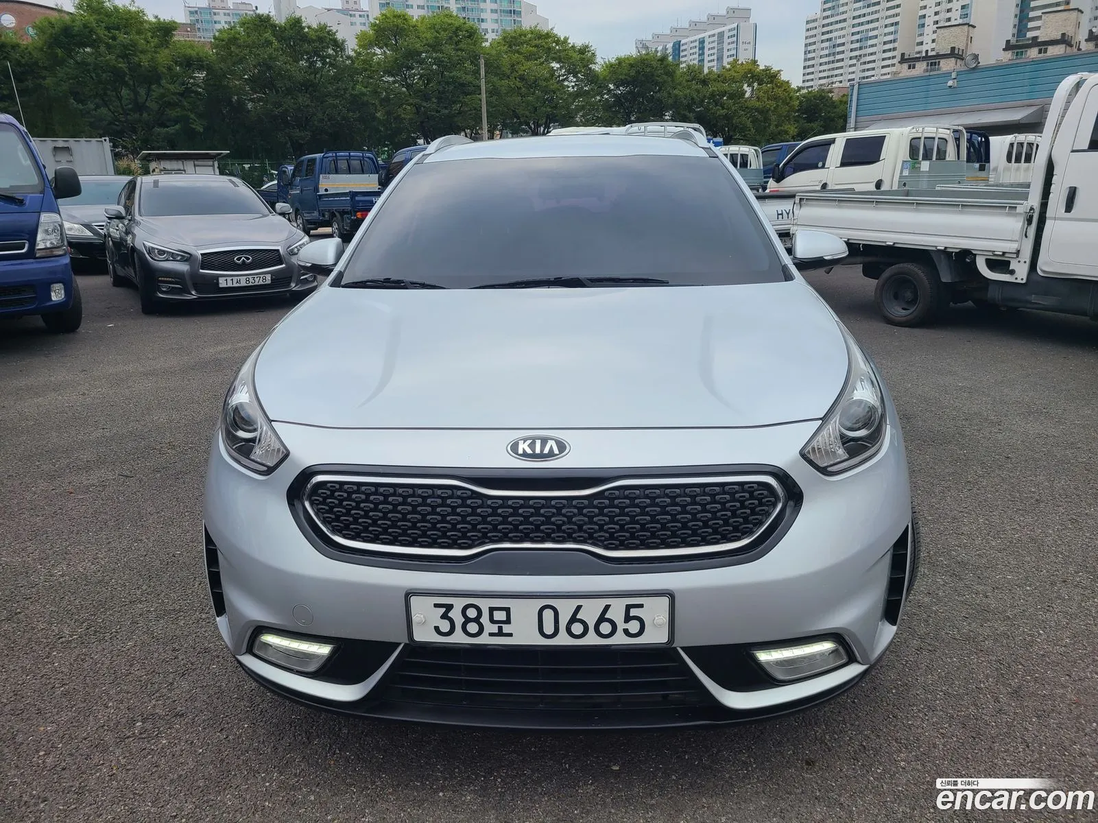 Kia Niro Luxury - фотография 12640770