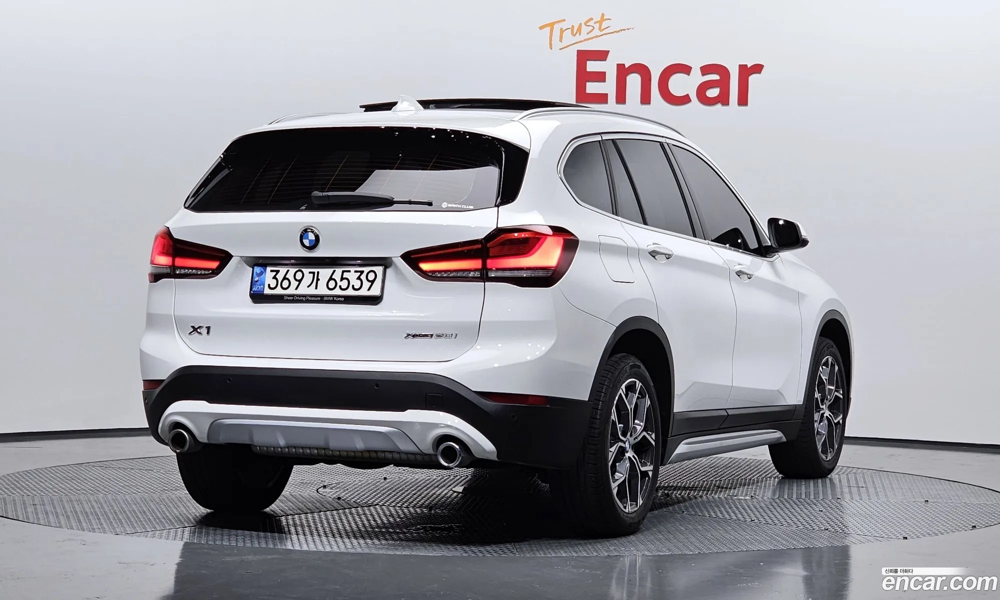 BMW X1 F48 xDrive 20I Xline - фотография 12523350