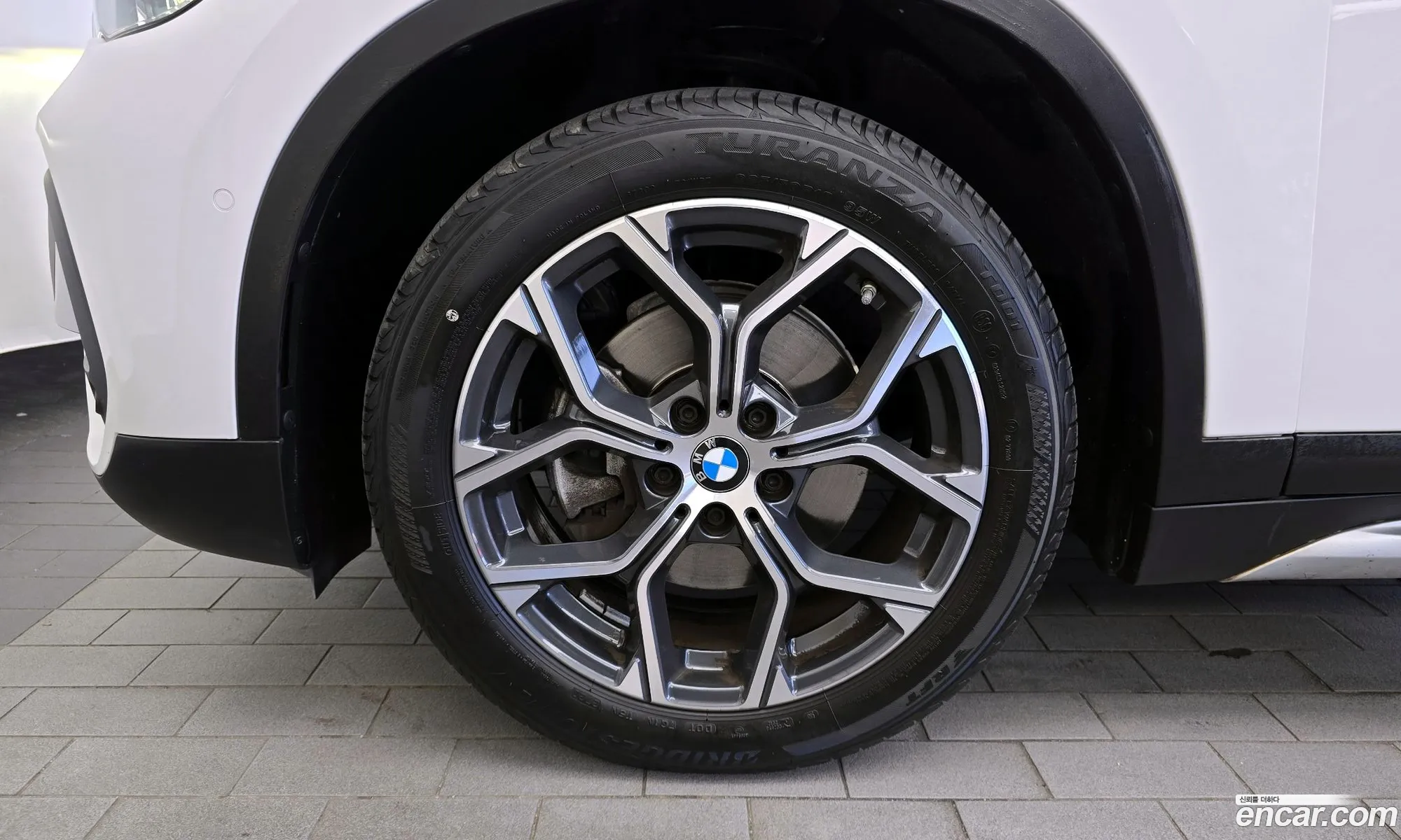 BMW X1 F48 xDrive 18D Xline - фотография 7227645