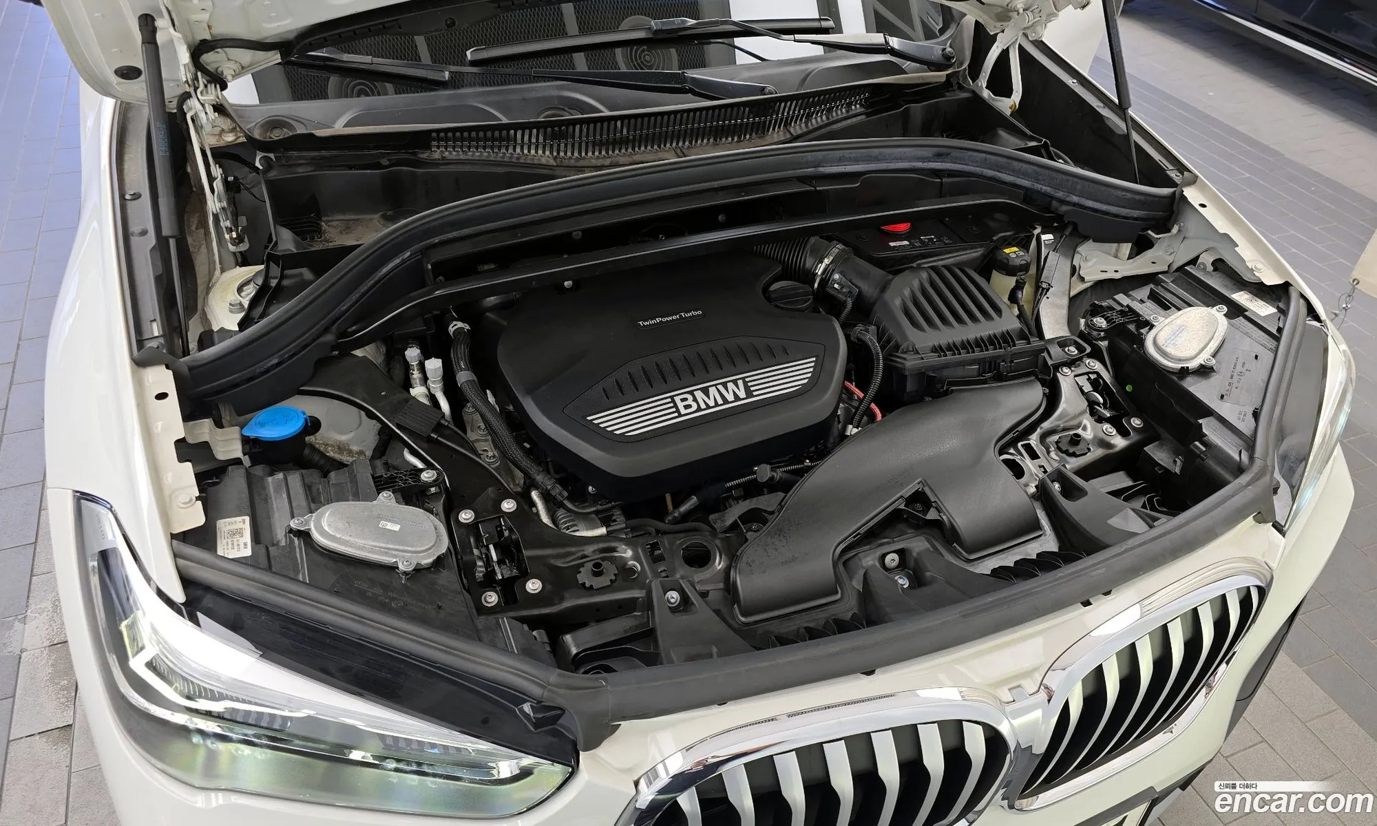 BMW X1 F48 xDrive 18D Xline - фотография 7227646