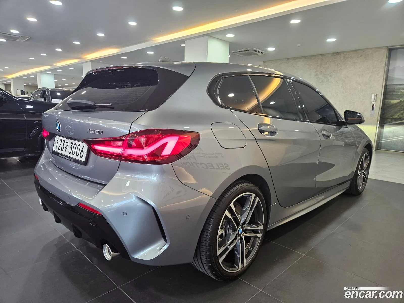 BMW 1 Series F40 120I M Sports - фотография 7416884