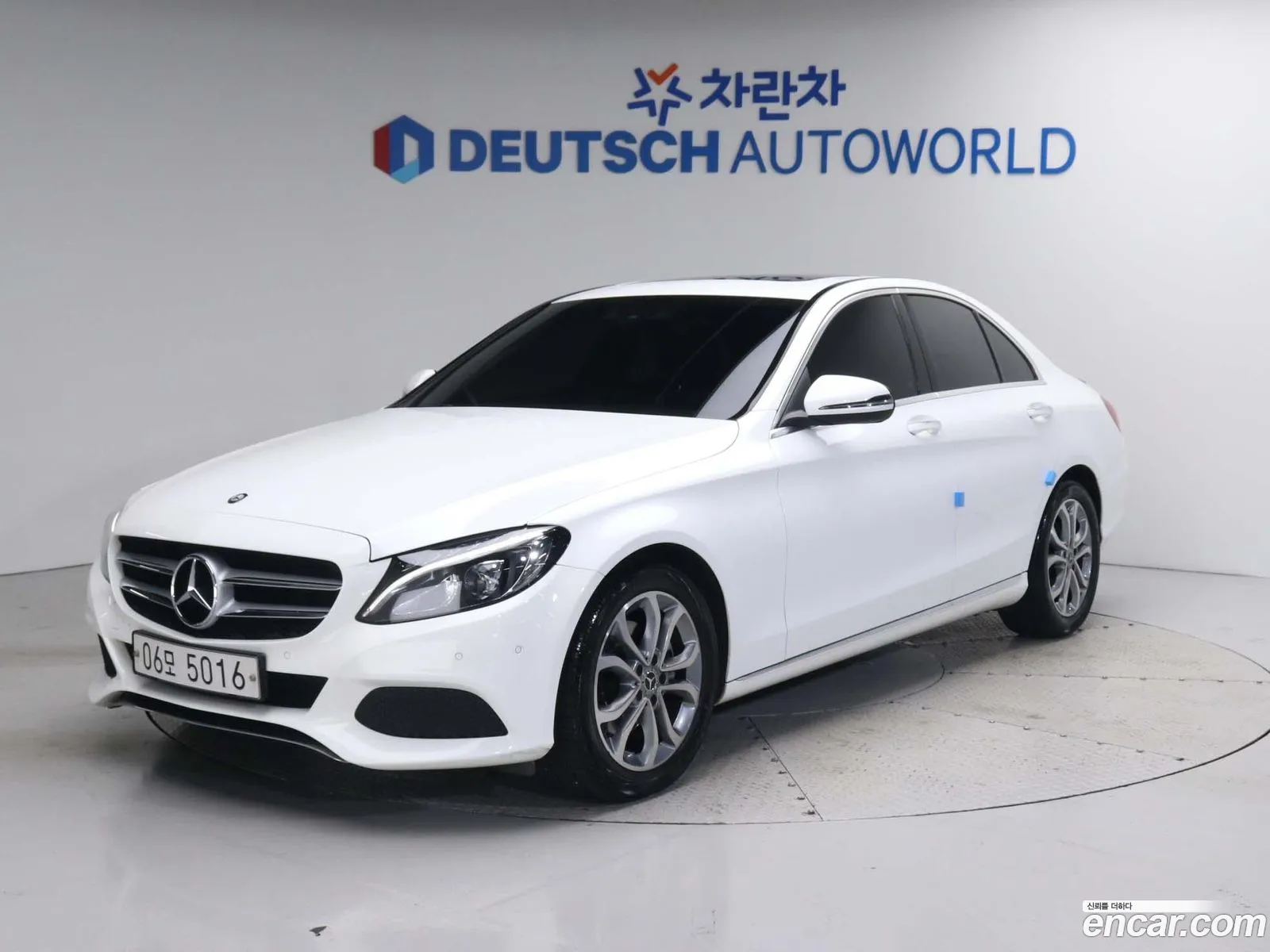 Mercedes C-Class W205 C200 Avantgarde - фотография 19183208