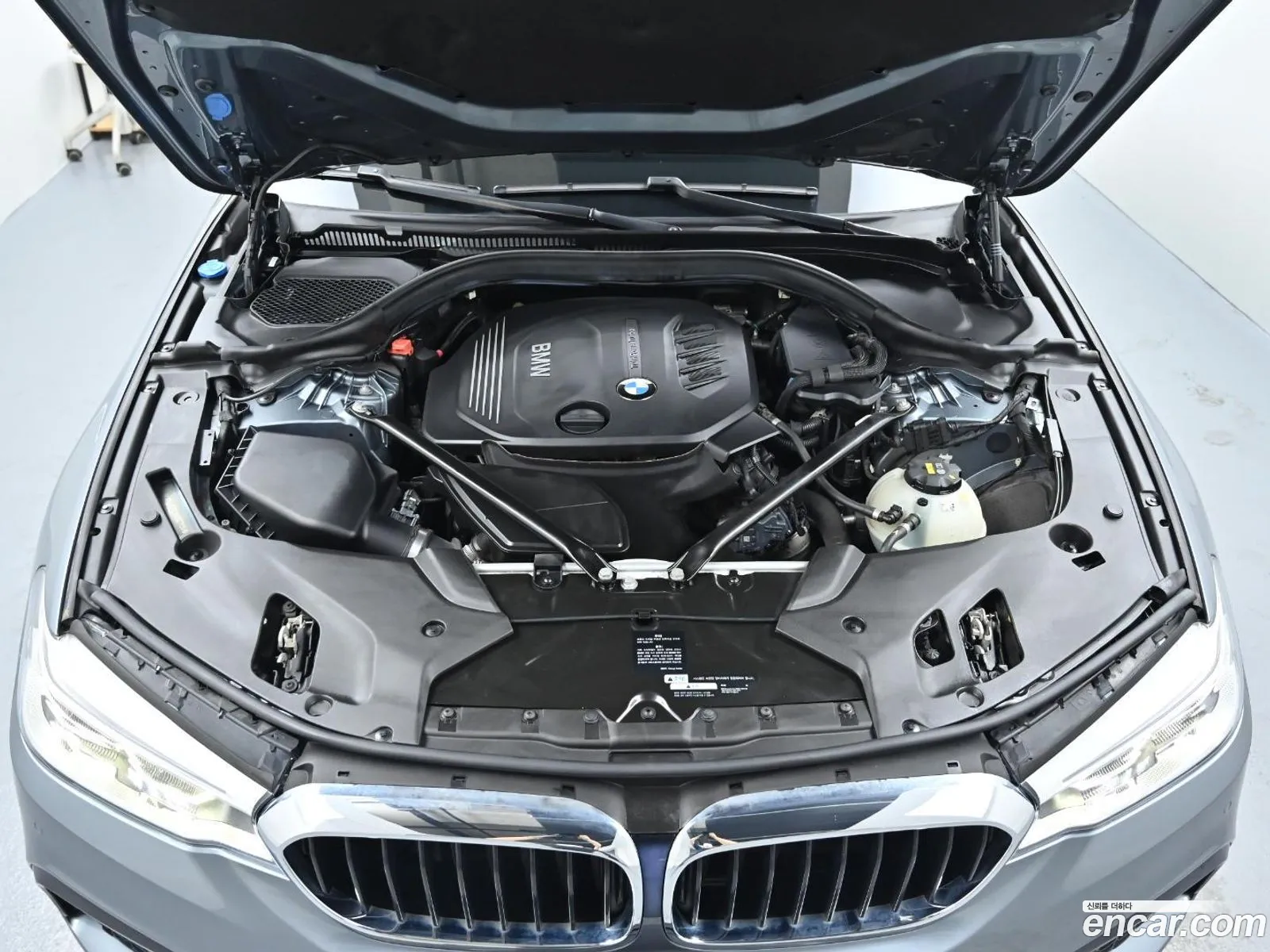 BMW 5 Series G30 520D M Sports - фотография 7364504