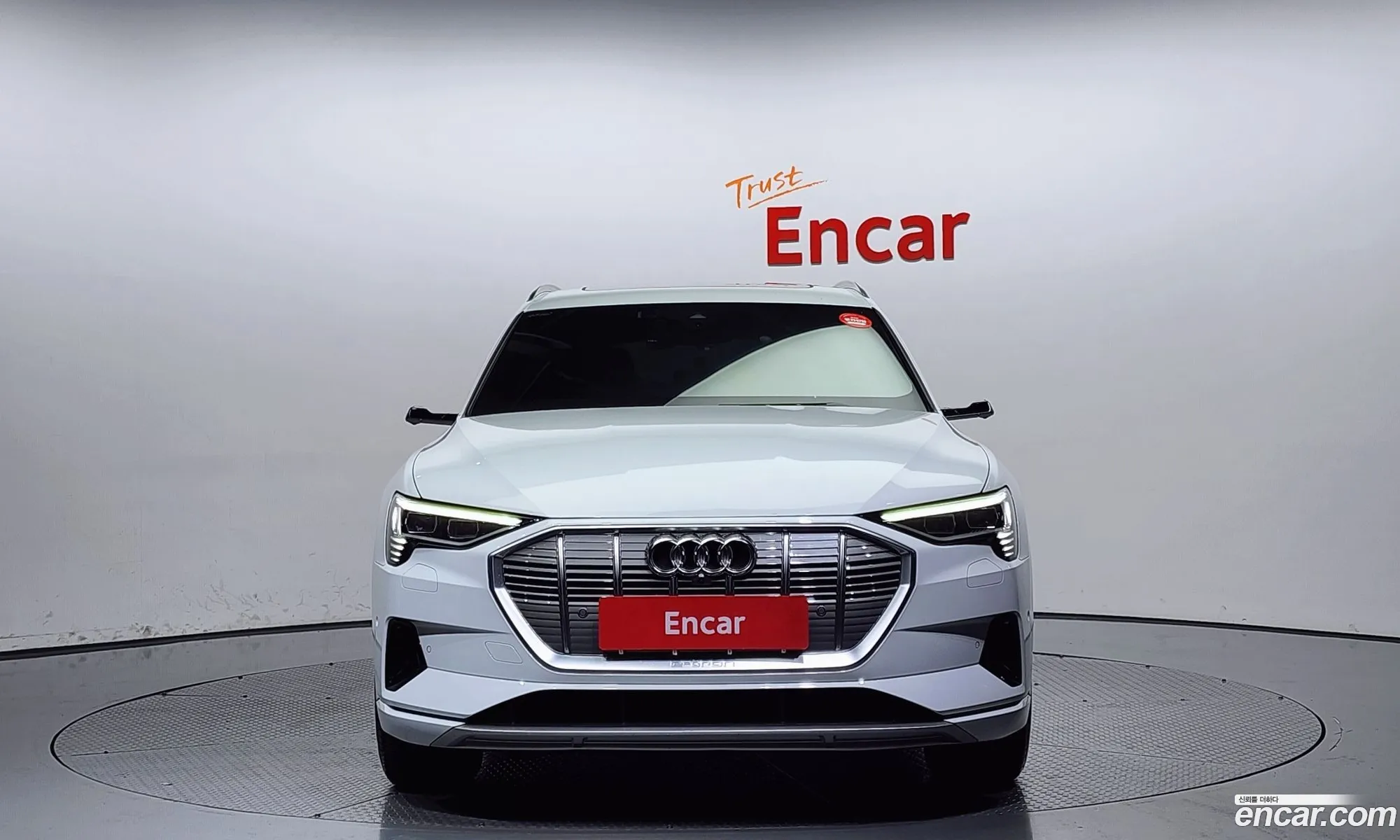 Audi E-Tron 55 Quattro - фотография 740326