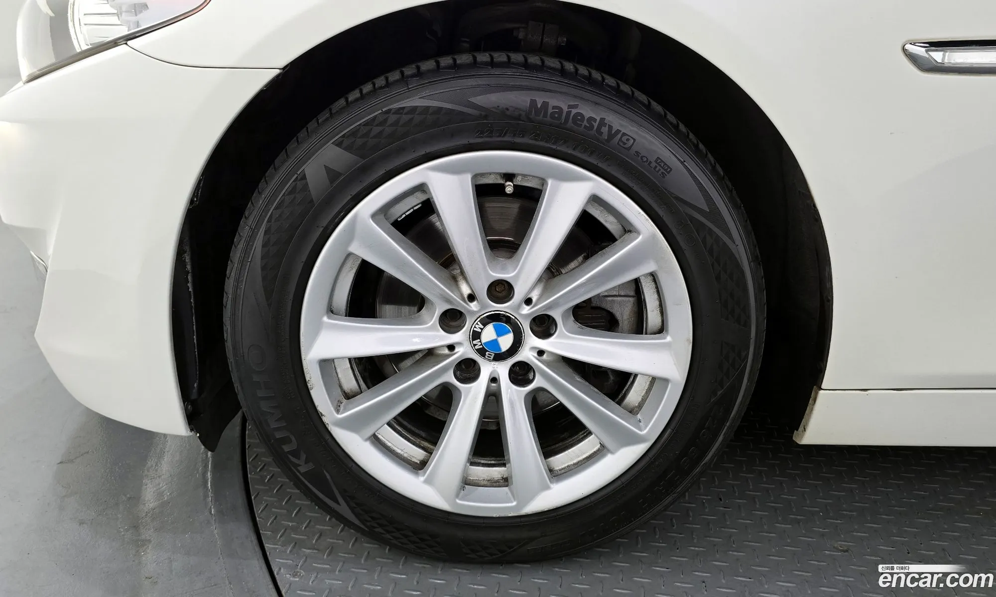 BMW 5 Series F10 528I - фотография 8375421