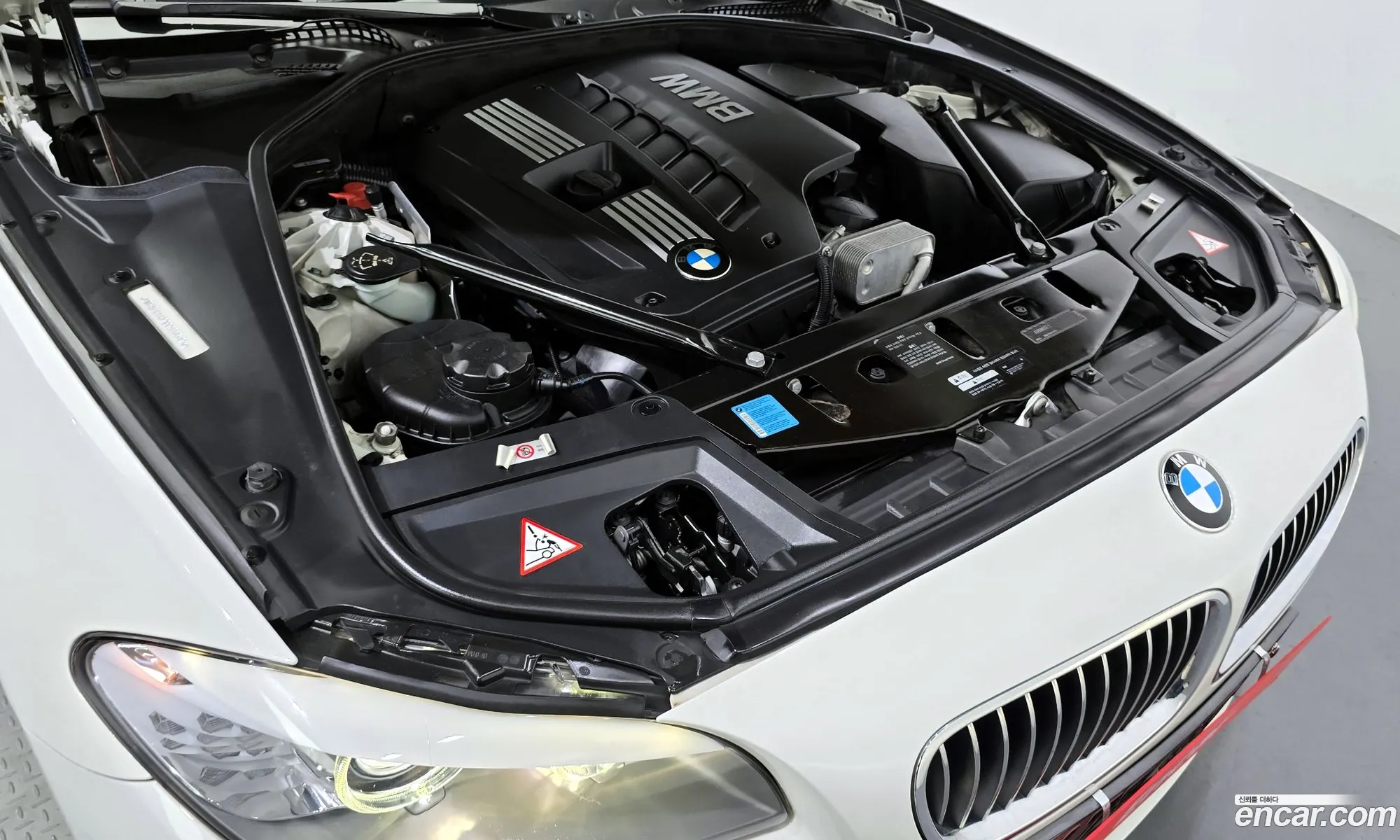 BMW 5 Series F10 528I - фотография 8375422