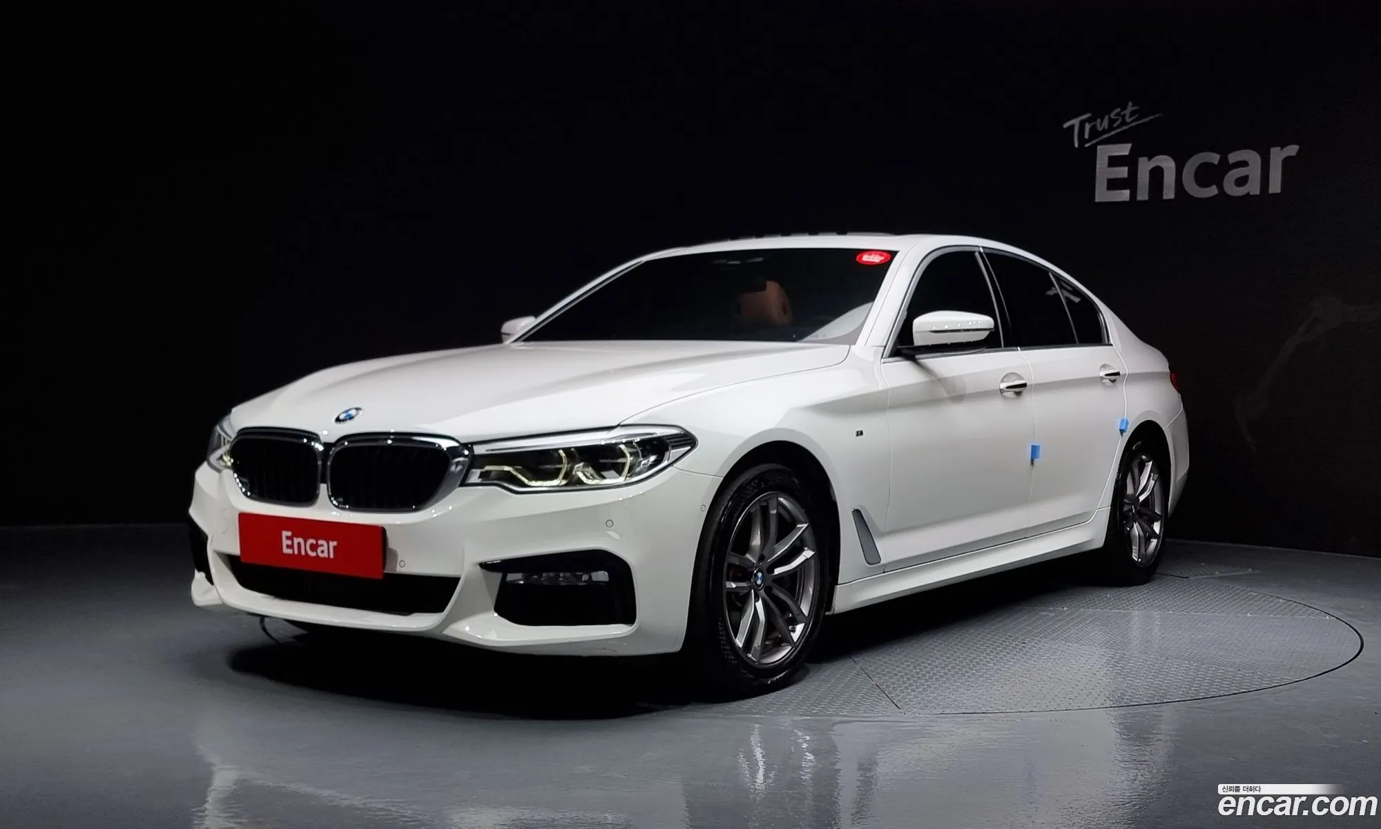 BMW 5 Series G30 530I xDrive M Sports - фотография 8820695