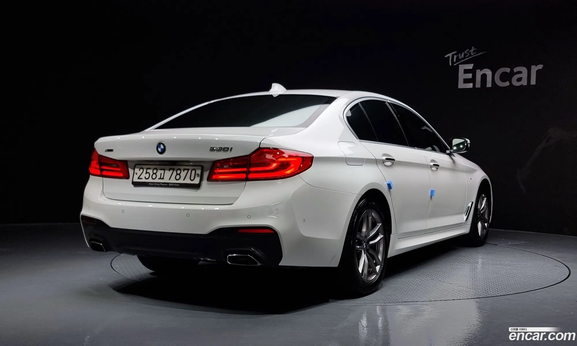 BMW 5 Series G30 530I xDrive M Sports - фотография 8820696