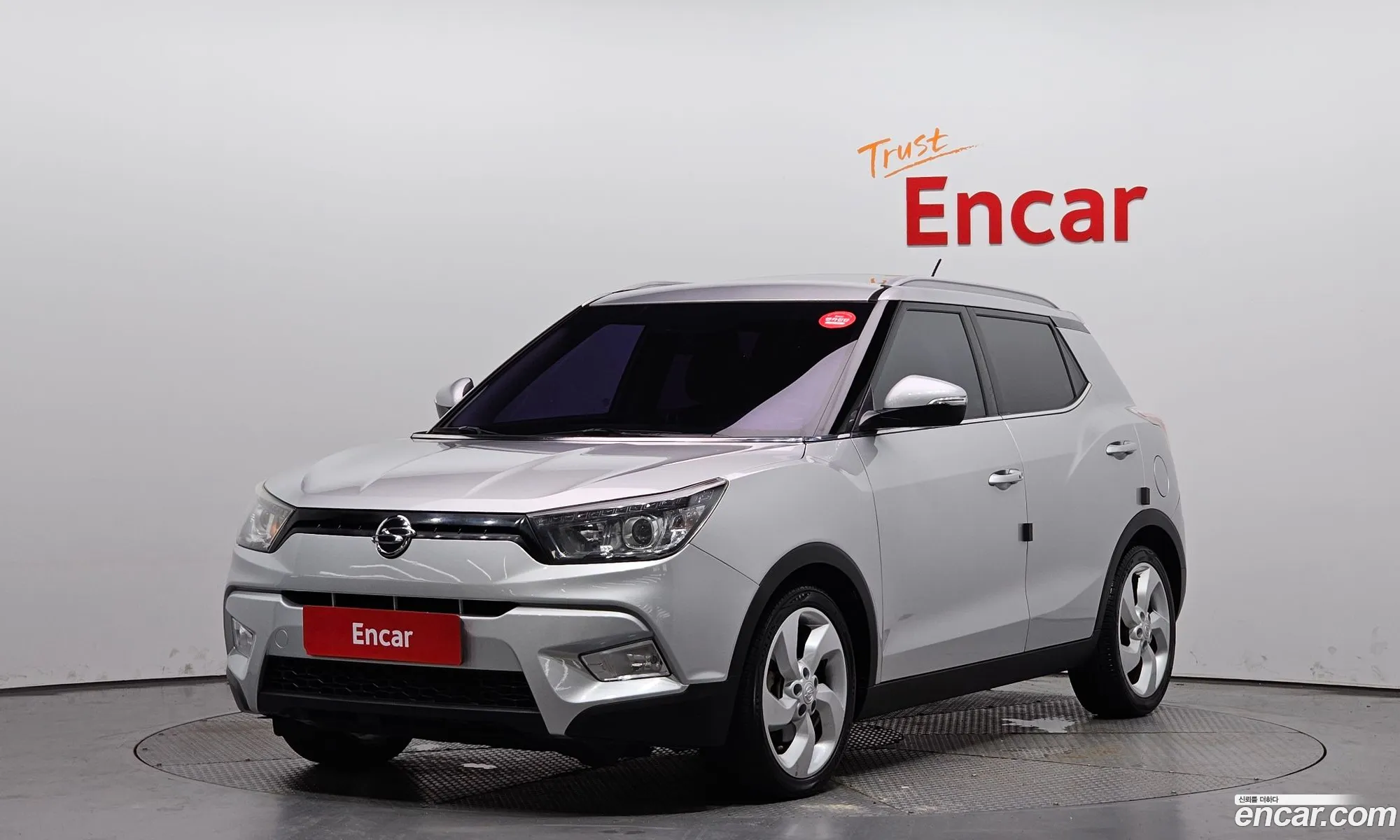 Kg Mobility Ssangyong Tivoli Lx 2Wd Luxury Model - фотография 7221546