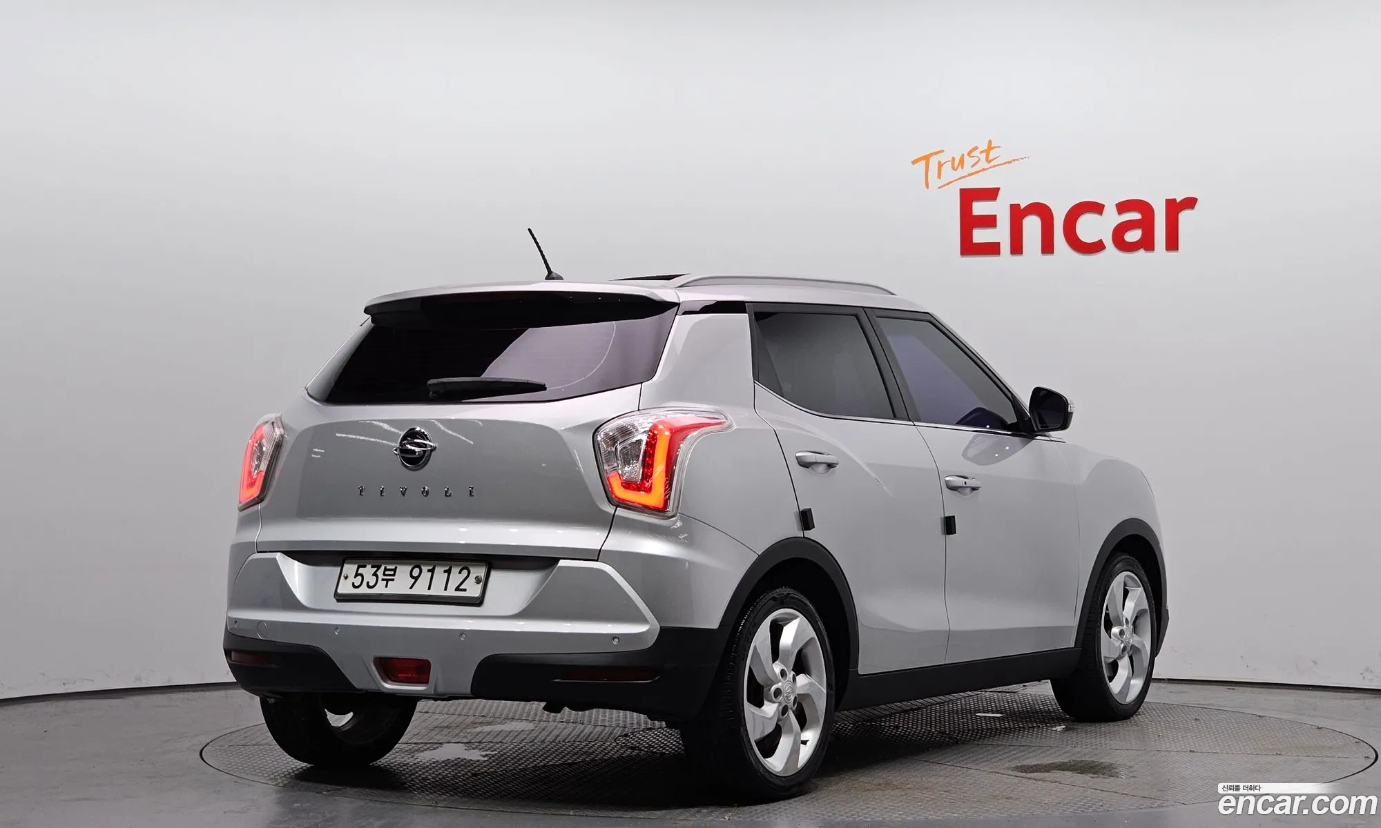 Kg Mobility Ssangyong Tivoli Lx 2Wd Luxury Model - фотография 7221547
