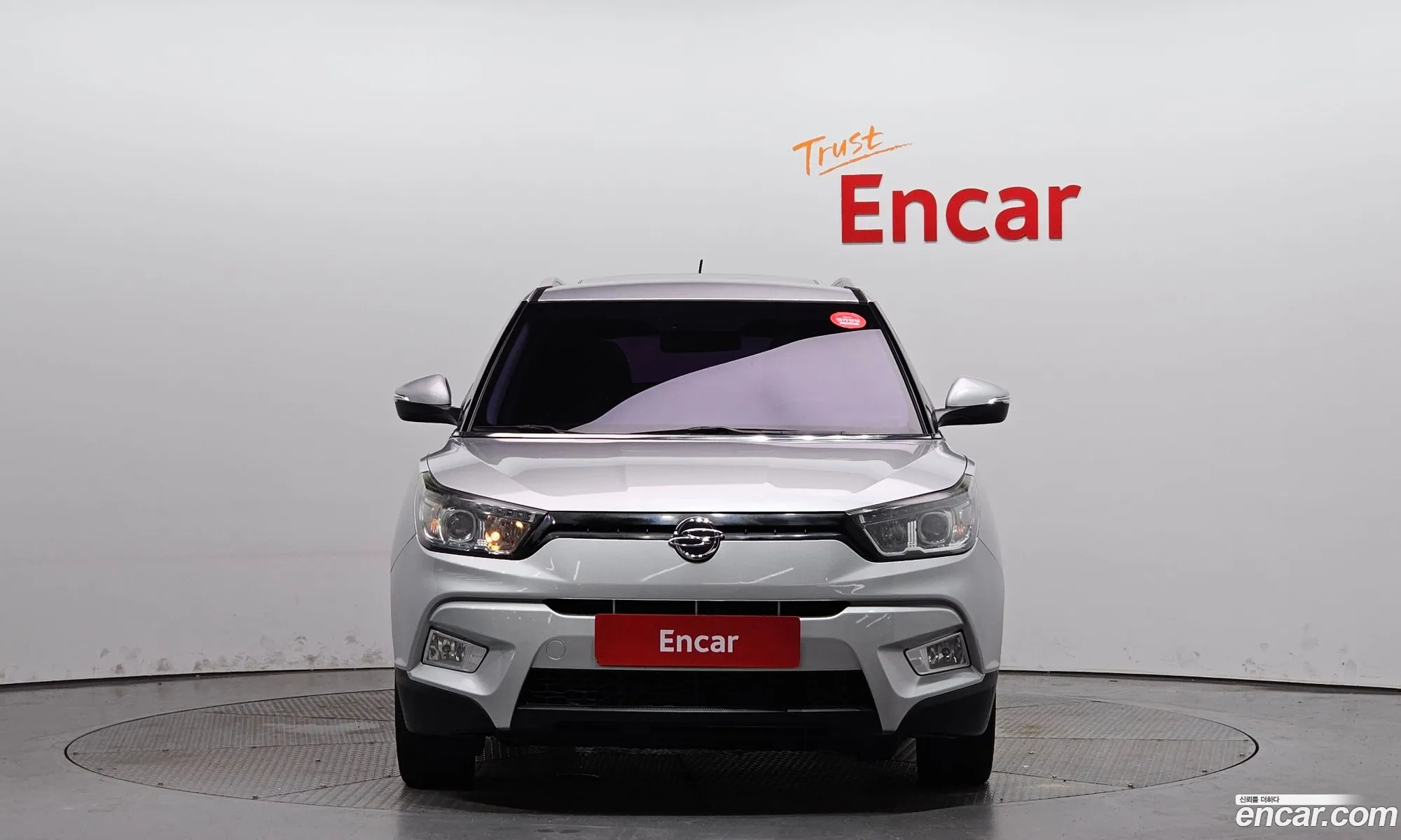Kg Mobility Ssangyong Tivoli Lx 2Wd Luxury Model - фотография 7221548