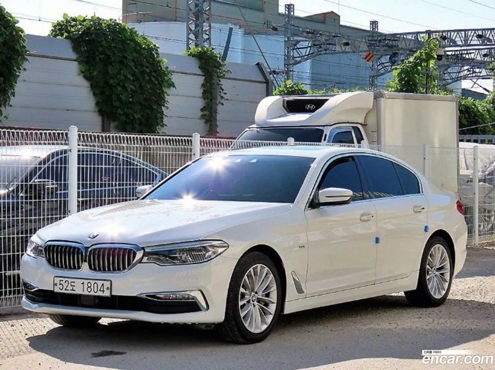 BMW 5 Series G30 530I xDrive Luxury Plus - фотография 18441211