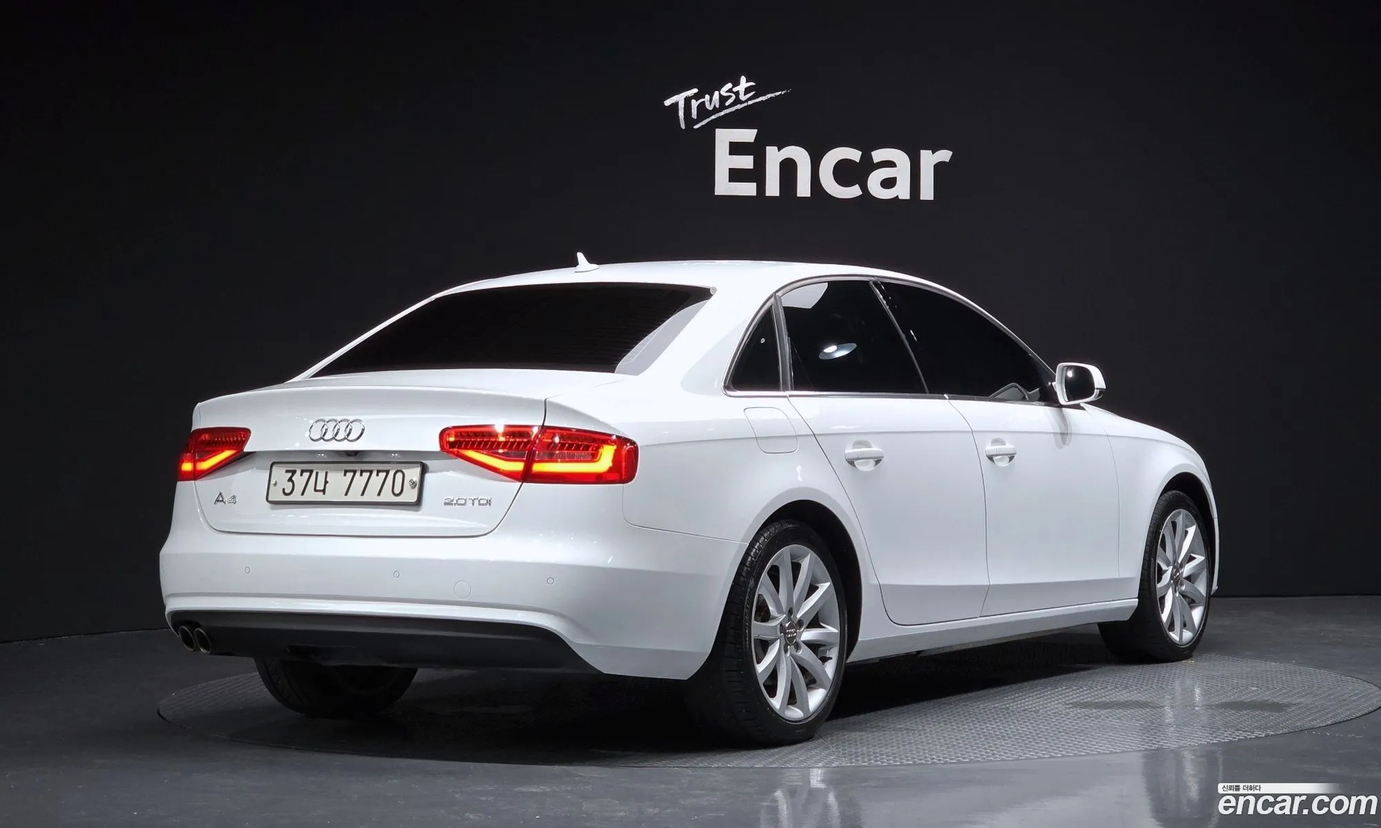 Audi New A4 20 Tdi Dynamic B8 - фотография 520816