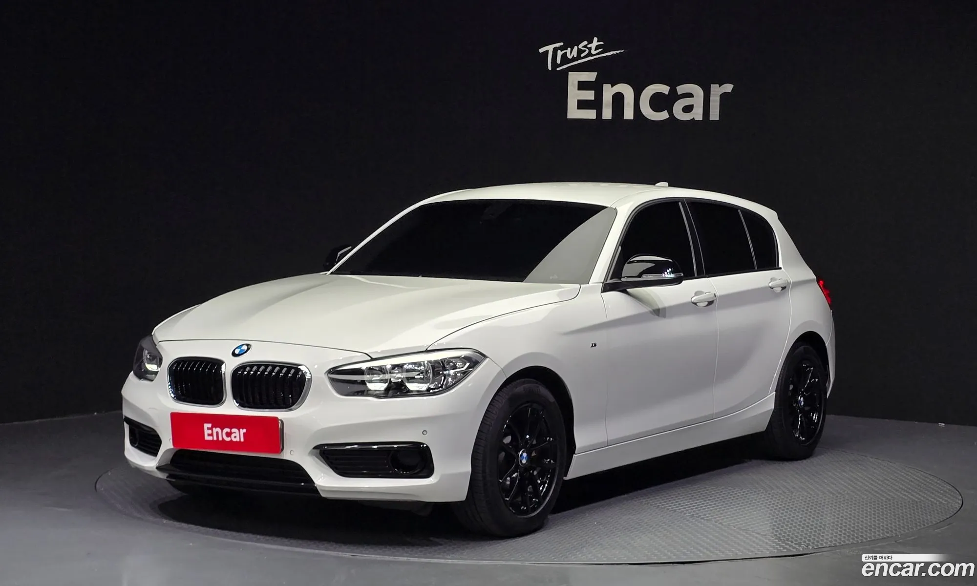BMW 1 Series F20 118D Joy 5-Door - фотография 7843033
