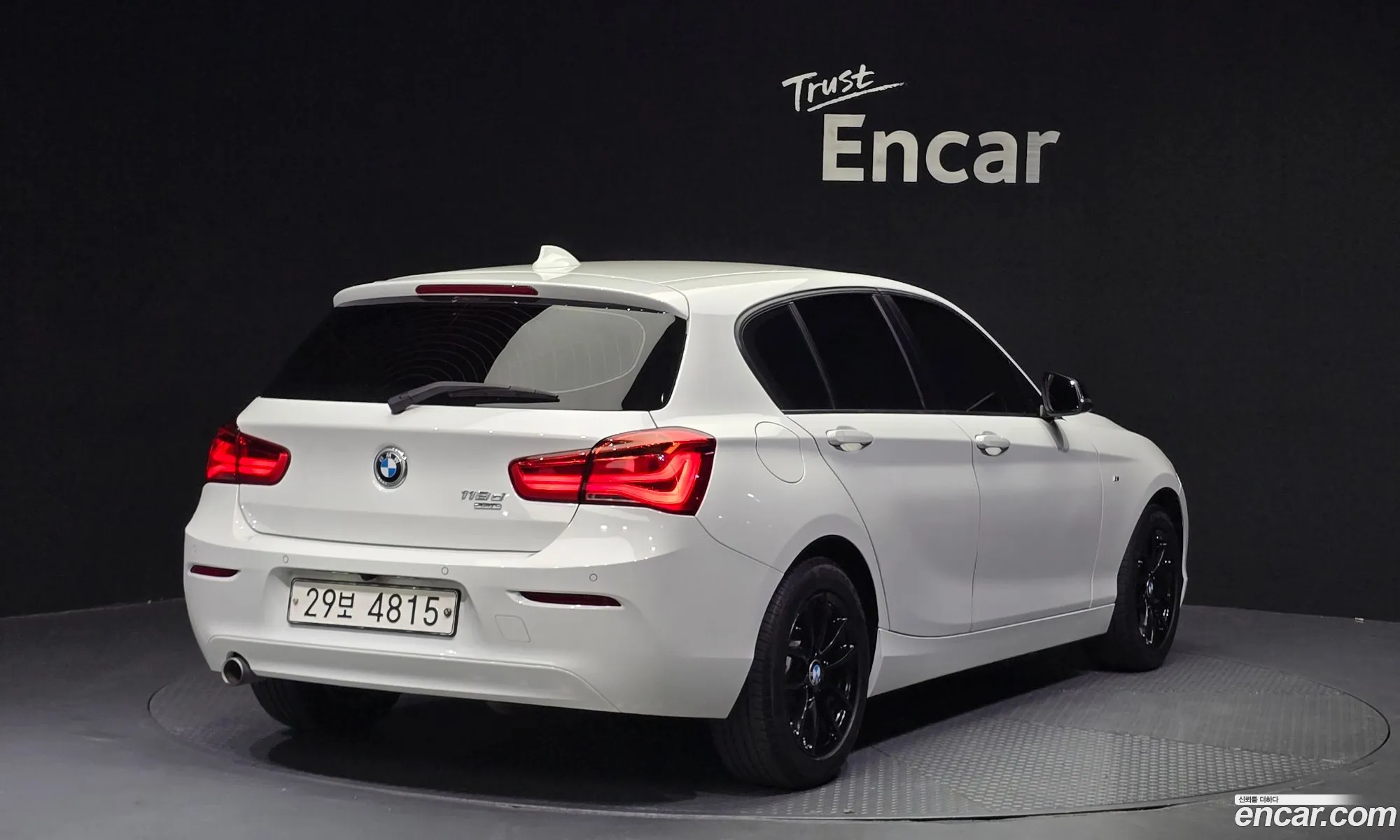 BMW 1 Series F20 118D Joy 5-Door - фотография 7843034