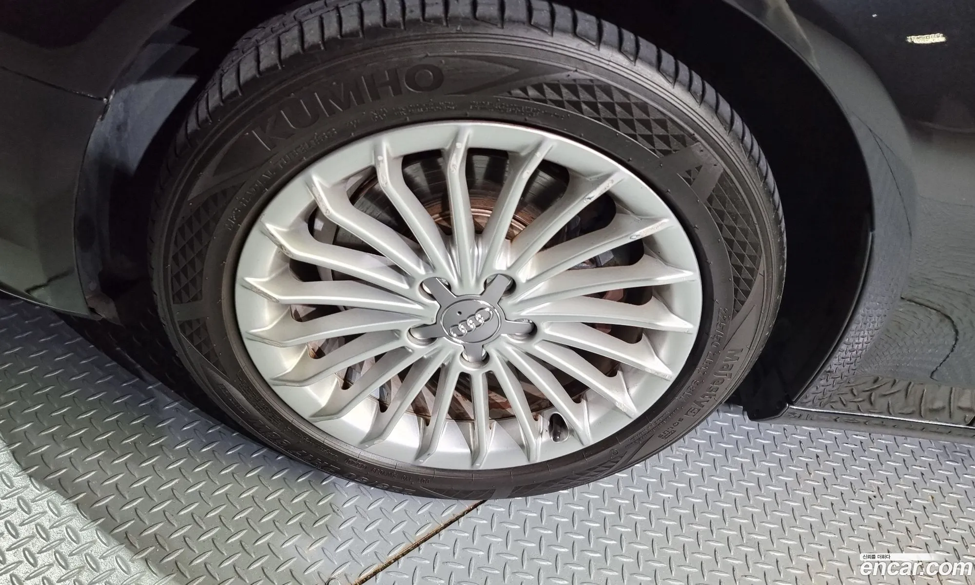 Audi New A4 20 Tdi B8 - фотография 13639129
