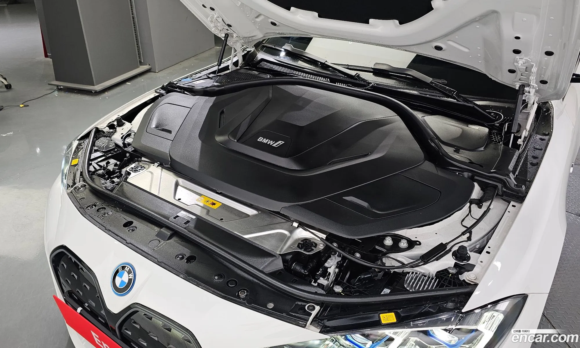 BMW I4 Edrive40 M Sports Pro - фотография 7294678