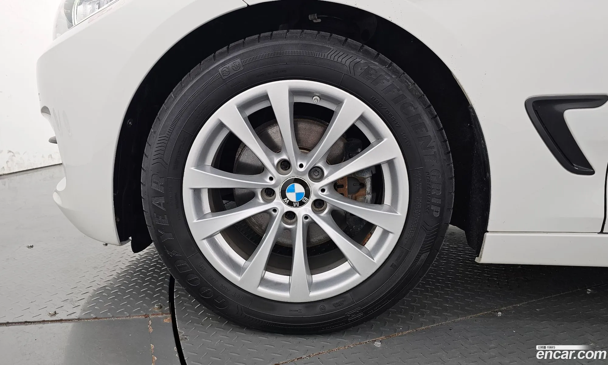 BMW 3 Series Gt F34 Gt 320D xDrive - фотография 18578954