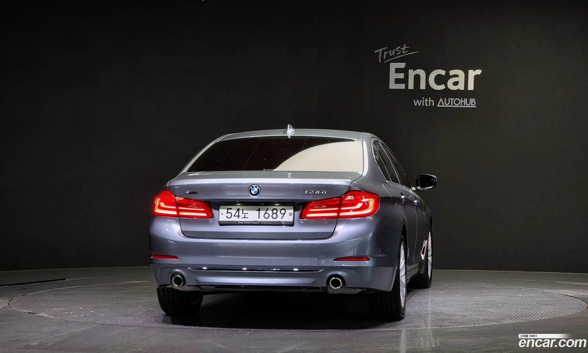 BMW 5 Series G30 530I xDrive Luxury Plus - фотография 5658643