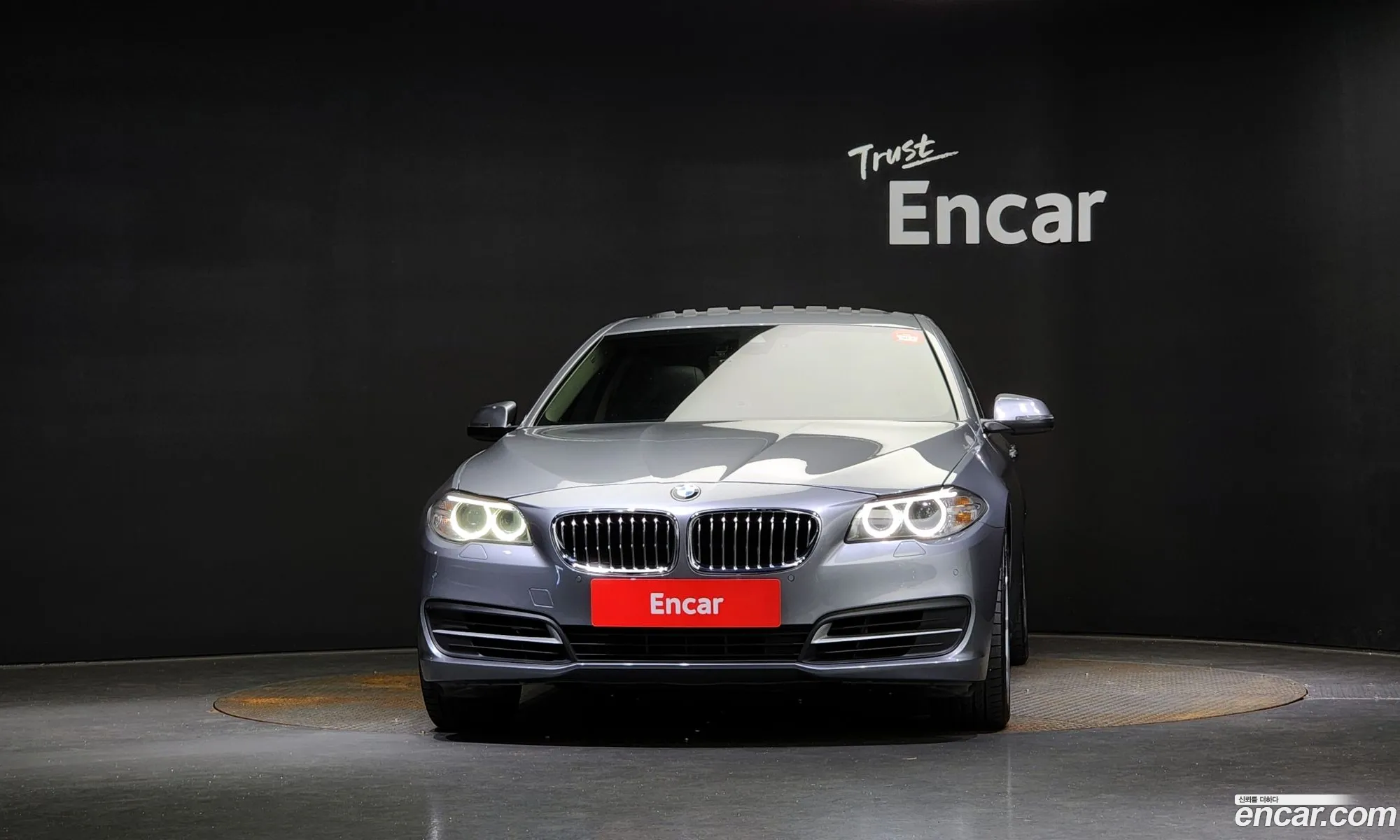 BMW 5 Series F10 528I - фотография 7511017