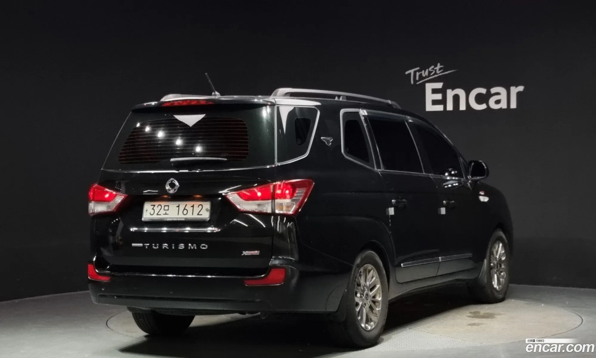 Kg Mobility Ssangyong Korando Turismo 4Wd Extreme 9-Seater - фотография 7295234