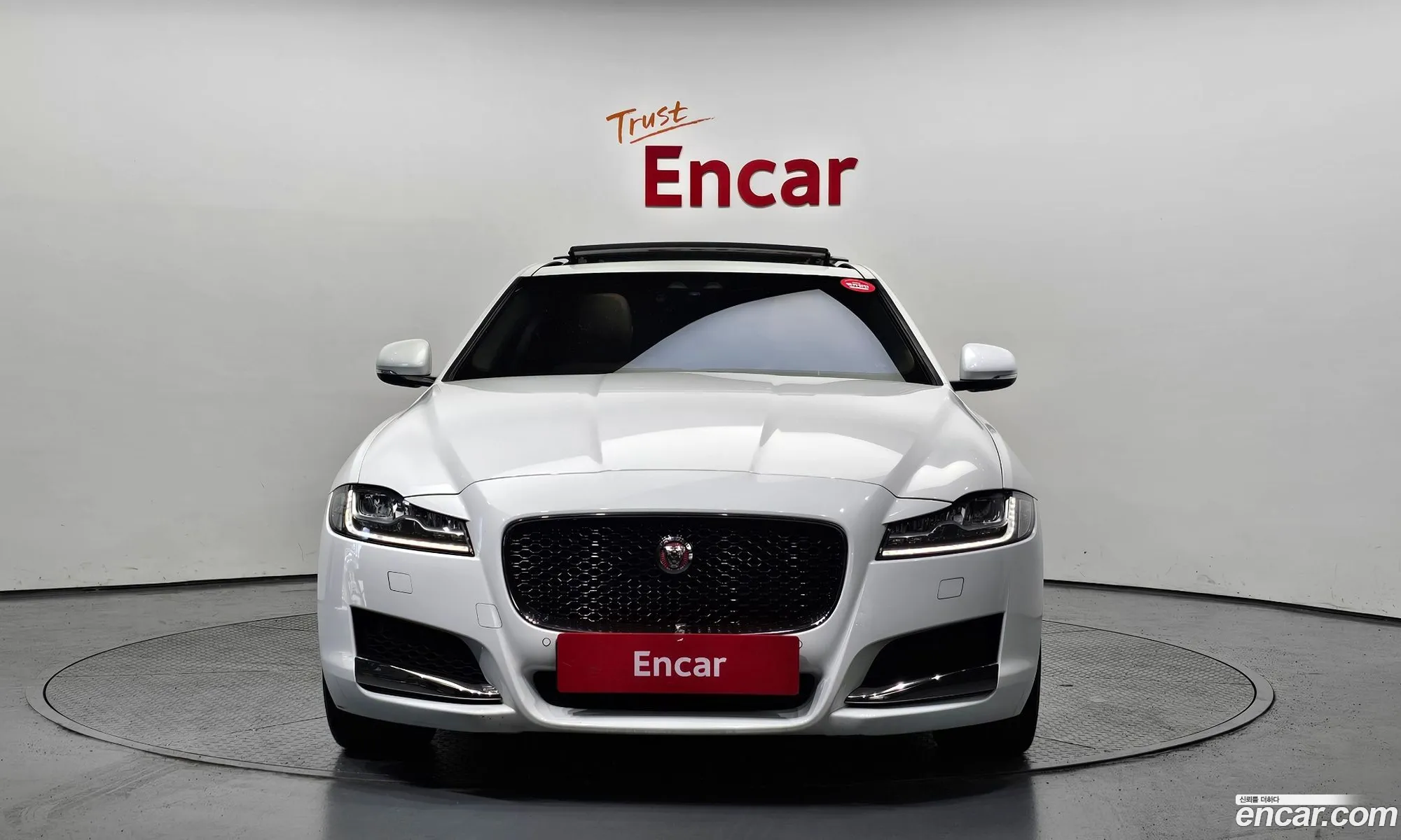 Jaguar Xf X260 30D Portfolio - фотография 3938841