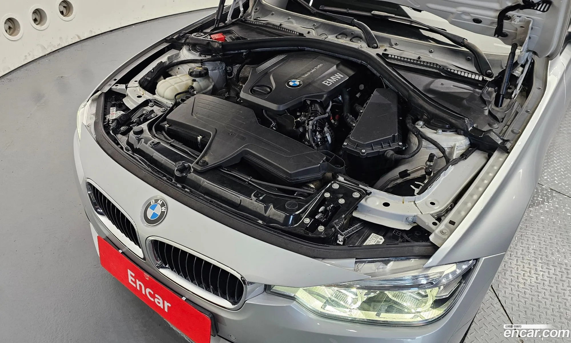 BMW 3 Series F30 320D - фотография 18629592