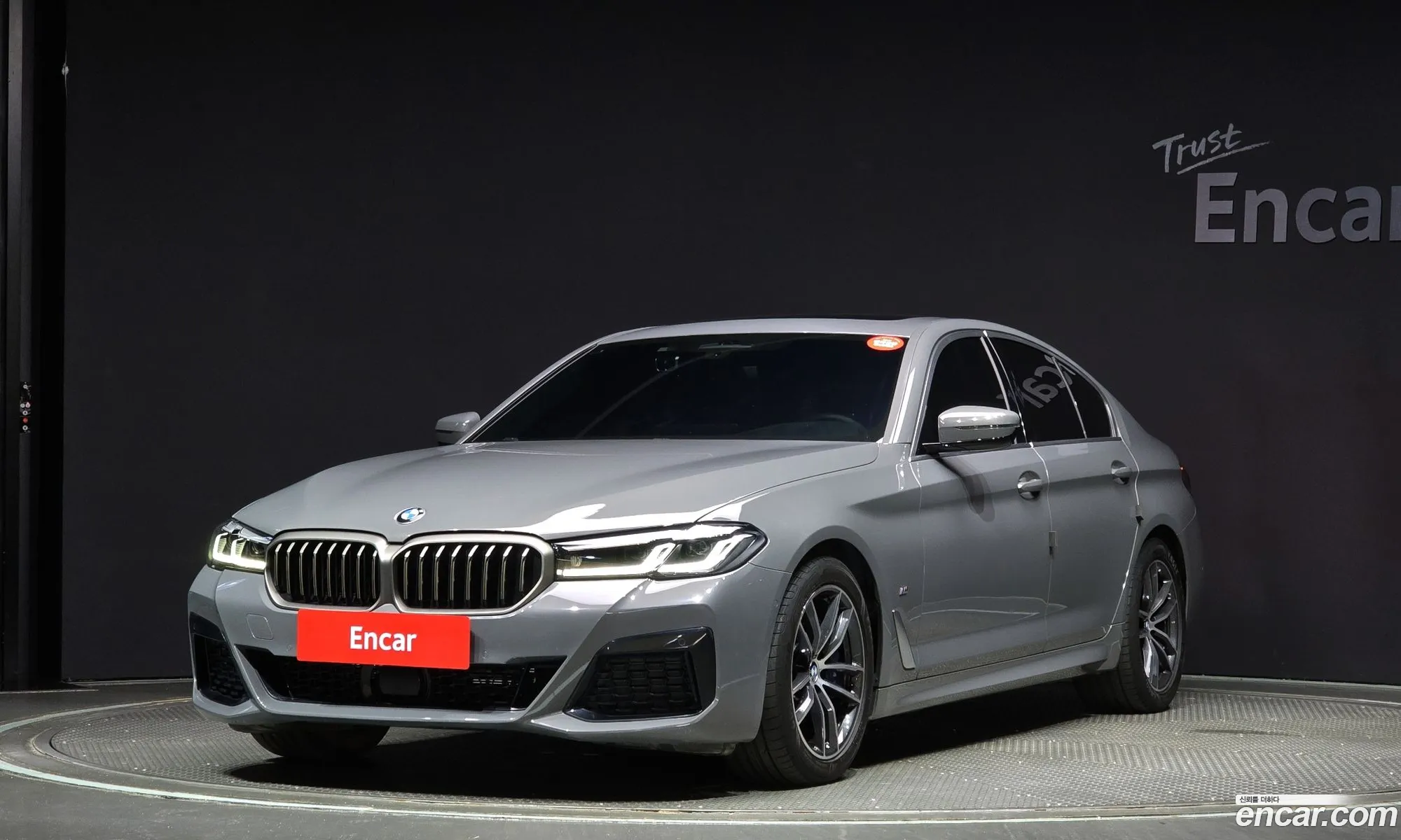 BMW 5 Series G30 520I M Sports - фотография 7364475