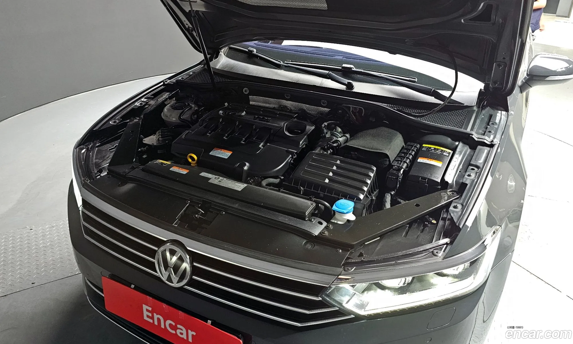 Volkswagen Passat GtB8 20 Tdi Prestige - фотография 8240870