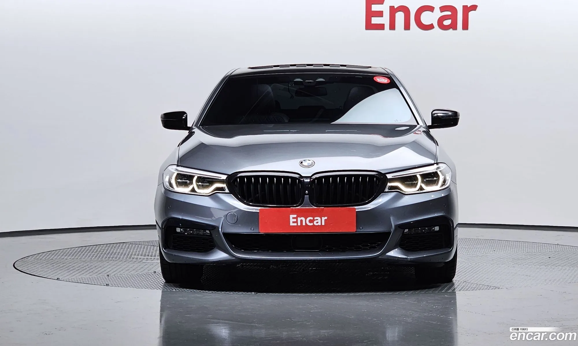 BMW 5 Series G30 520D xDrive M Sport Plus - фотография 4824615