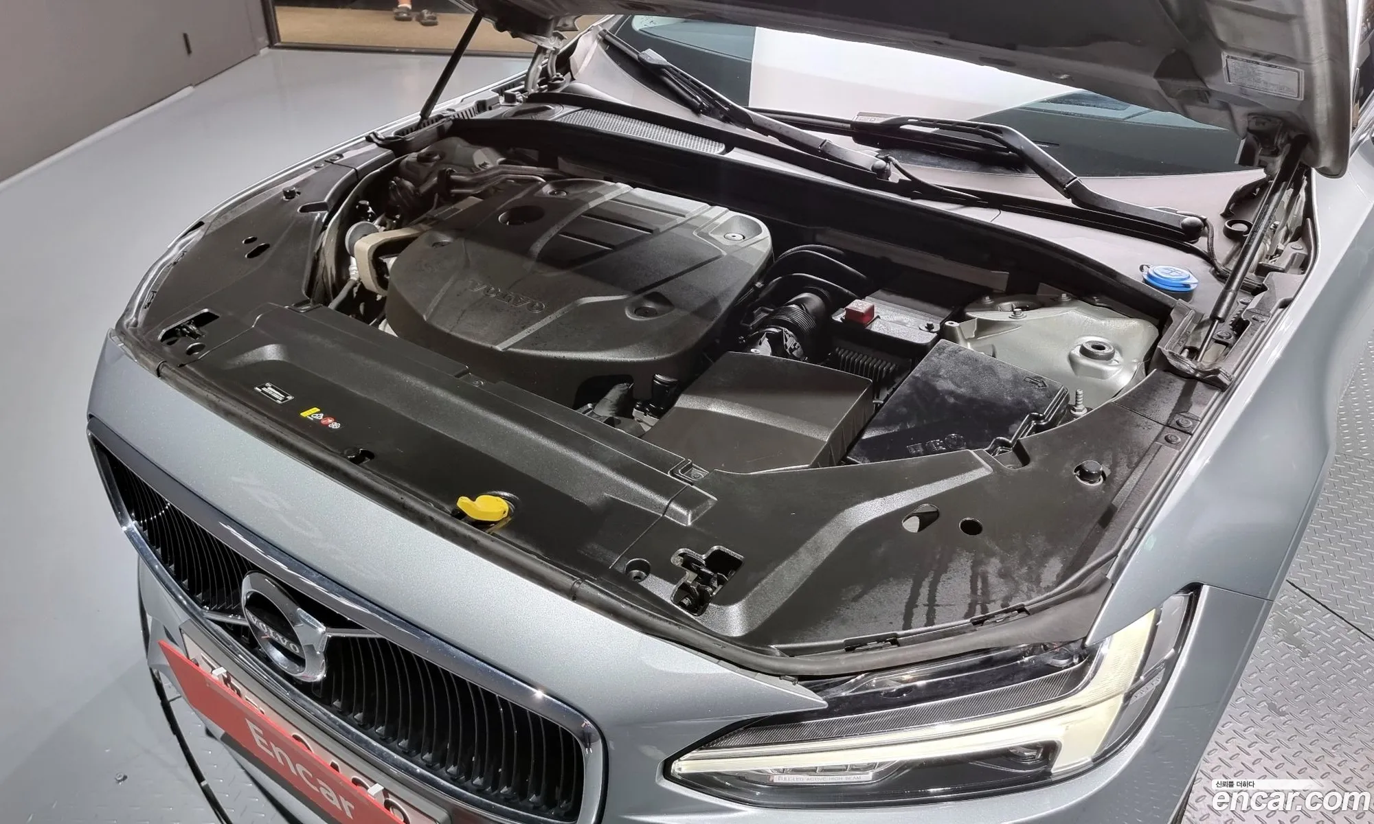 Volvo S90 D4 Momentum - фотография 6533682
