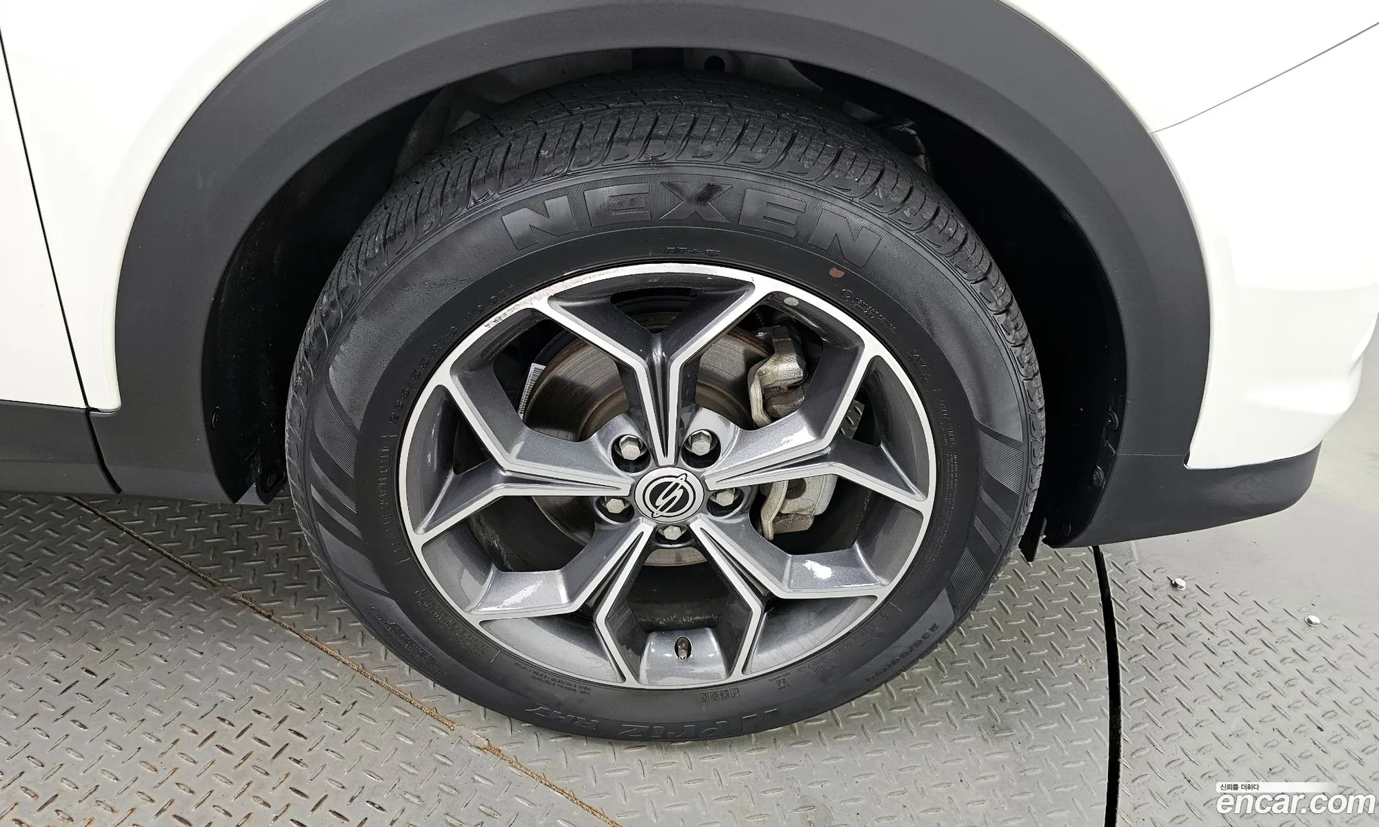 Kg Mobility Ssangyong Beautiful Korando Diesel 16 2Wd Delight - фотография 7398504